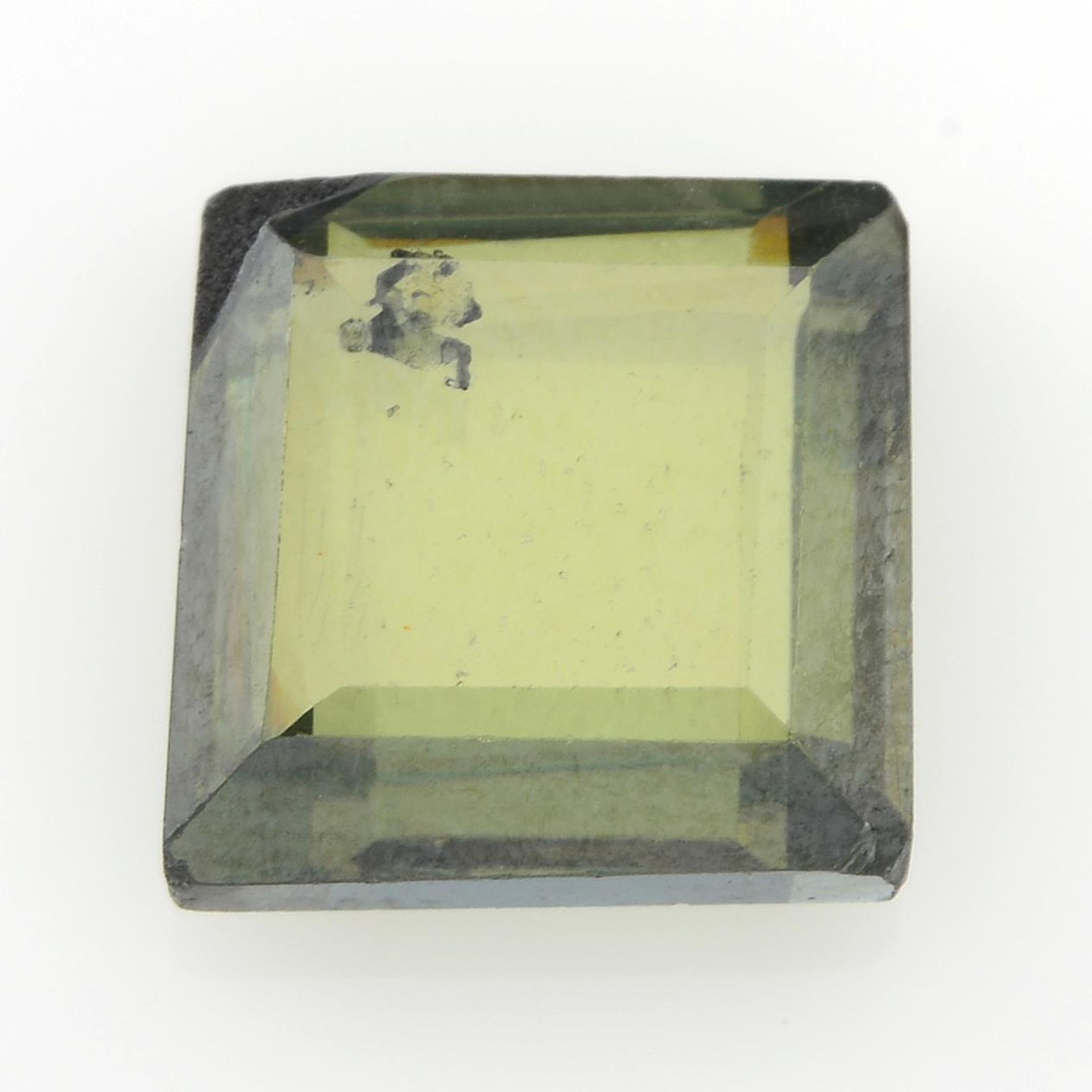 A square-shape green synthetic moissanite, weighing 4.64cts. - Bild 2 aus 3