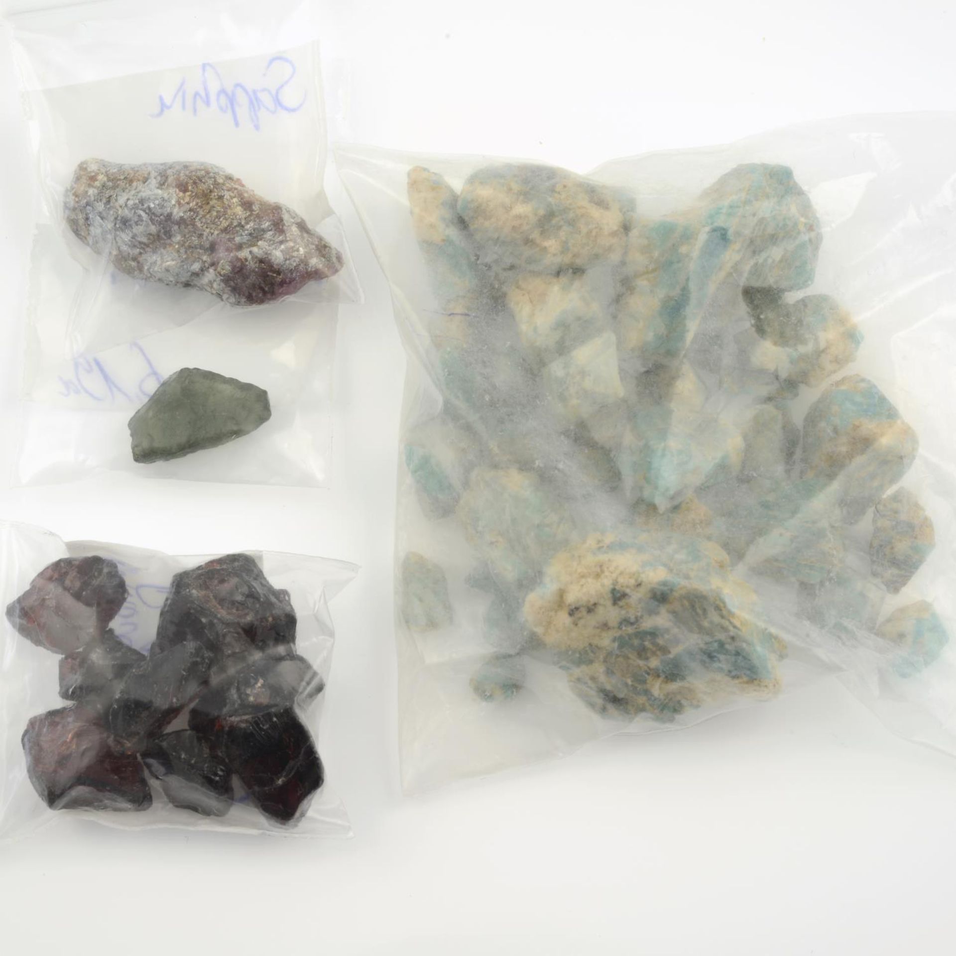 A selection of rough and faceted gemstones, weighing 168gms. - Bild 3 aus 3