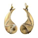 A pair of 9ct gold drop earrings.Hallmarks for Sheffield.Length 4cms 6.8gms.