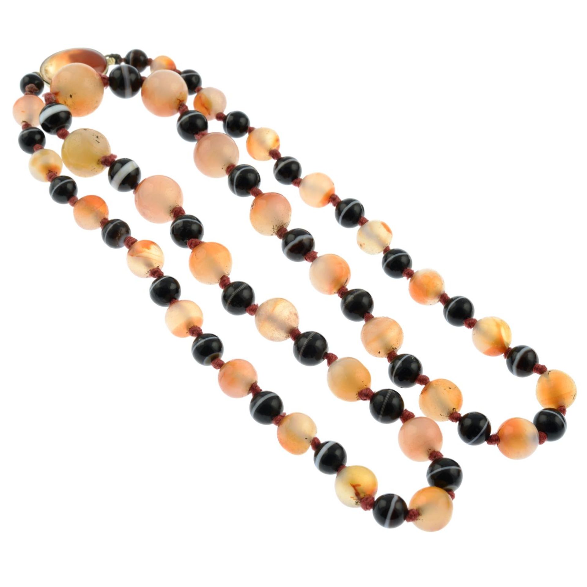 A banded agate necklace.Diameter of beads 0.6 to 1.5cms. - Image 2 of 2