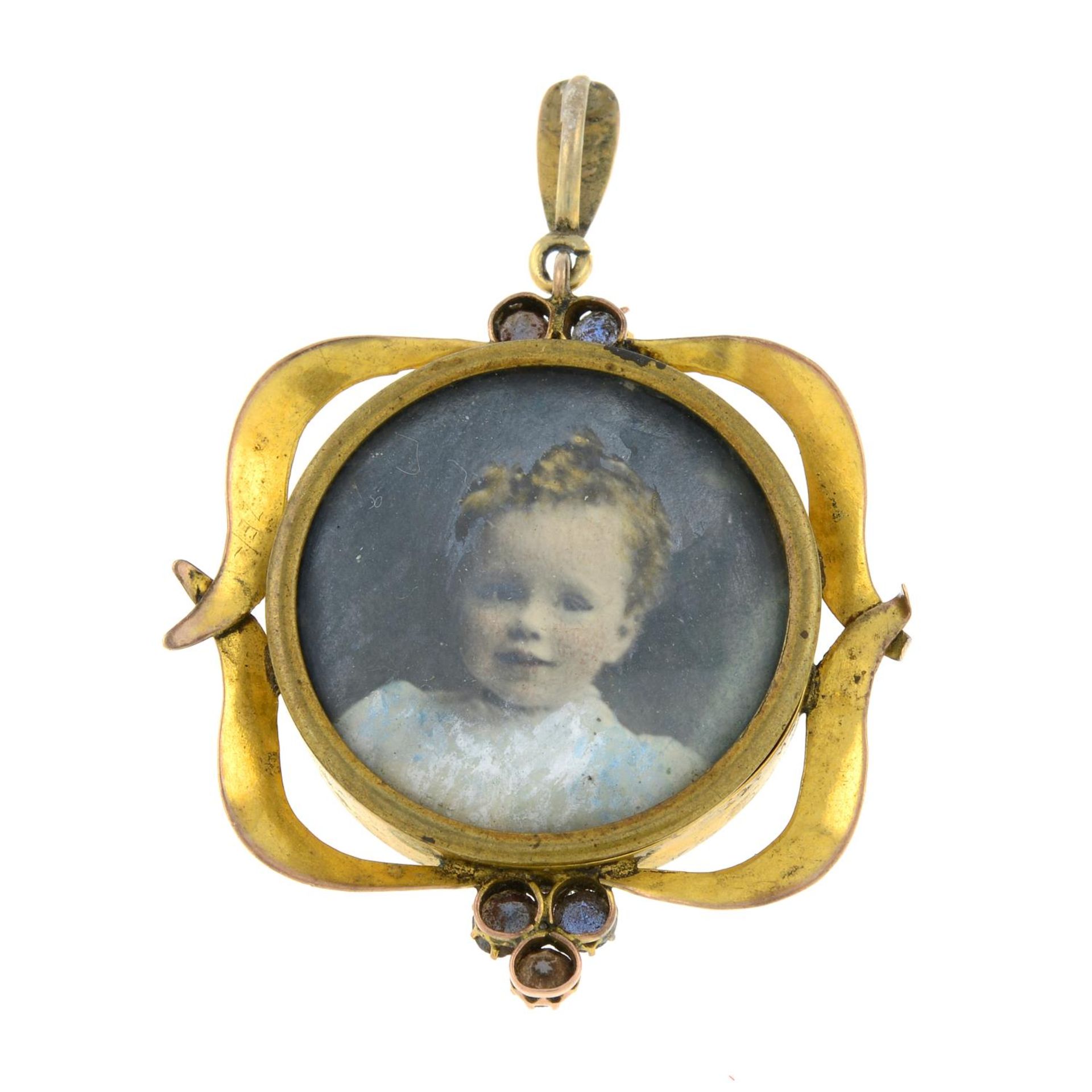 An early 20th century 9ct gold sapphire locket pendant.Stamped 9ct.Length 4.4cms. - Image 2 of 2