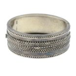 A Victorian silver bangle.Hallmarks for Birmingham, 1882.Inner diameter 5.5cms.