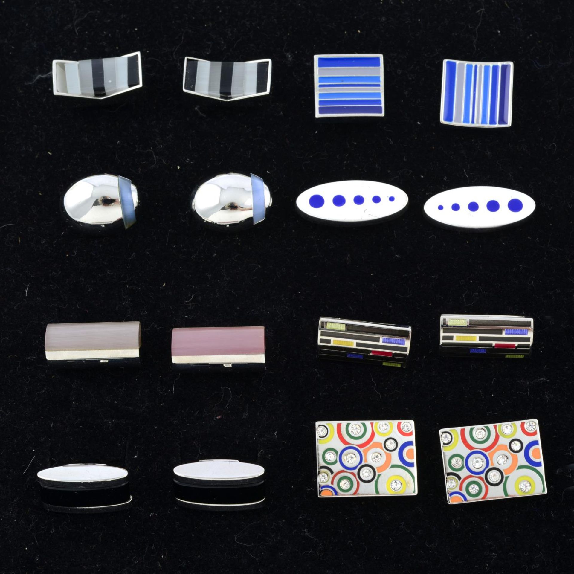 Twenty pairs of cufflinks, nine pairs, by P. - Image 3 of 4