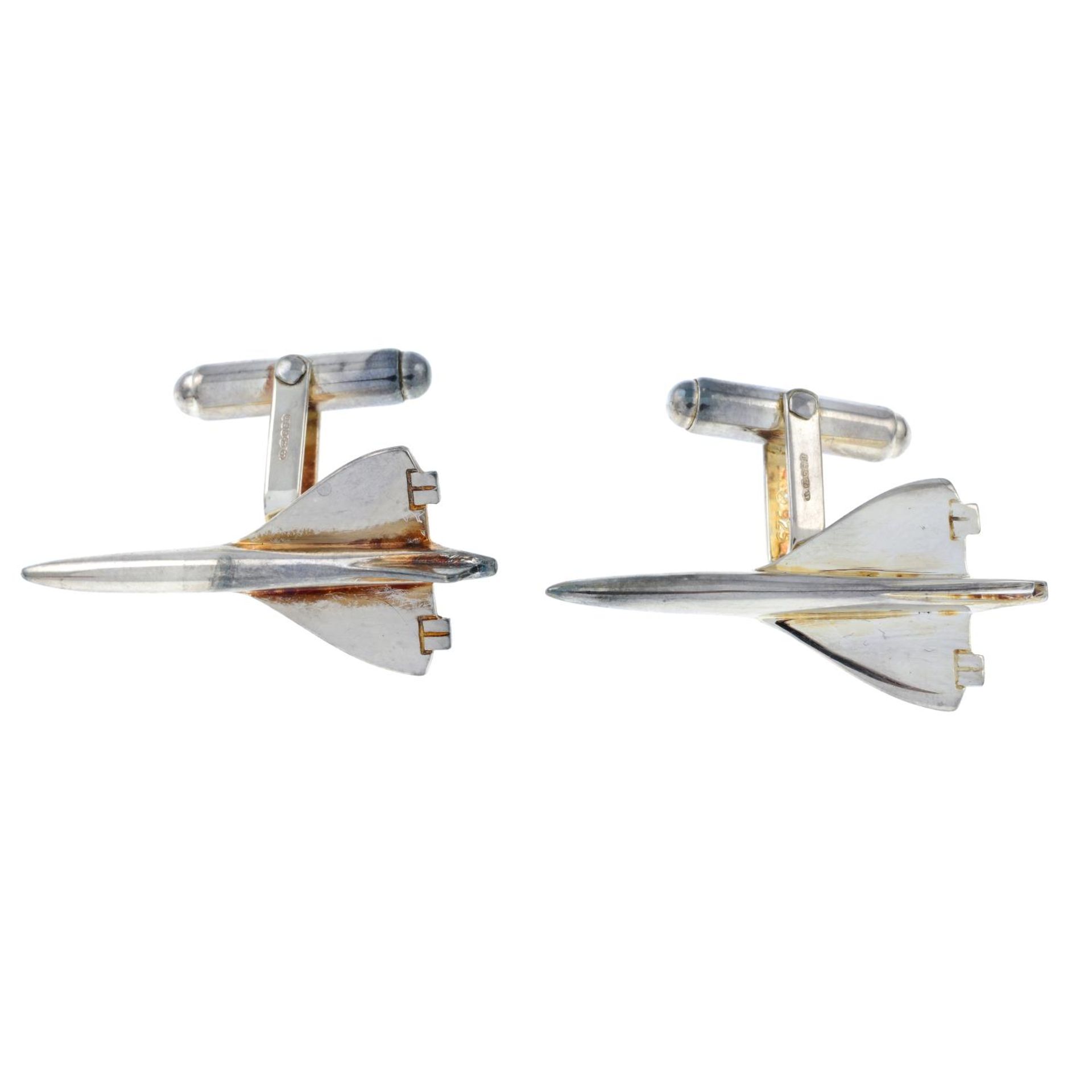 A pair of silver Concorde cufflinks, by Links of London.With maker's marks for Links of London.