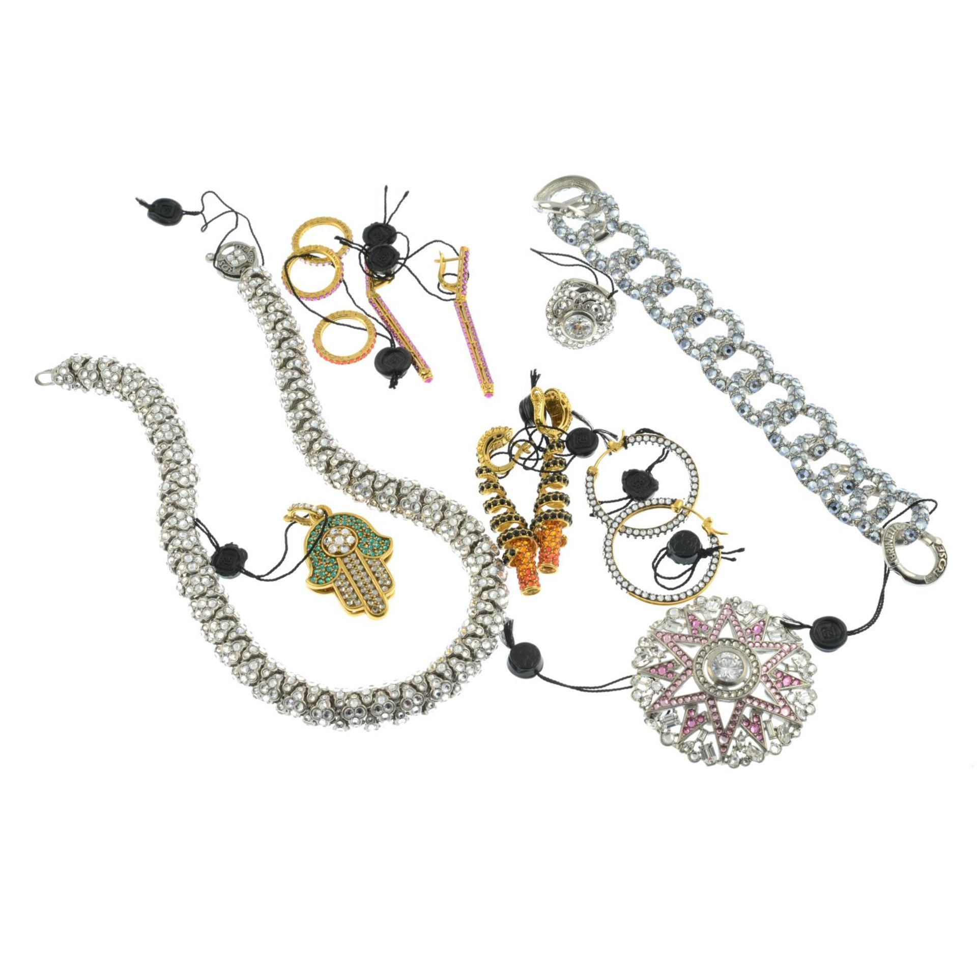 A selection of costume jewellery, - Bild 2 aus 2
