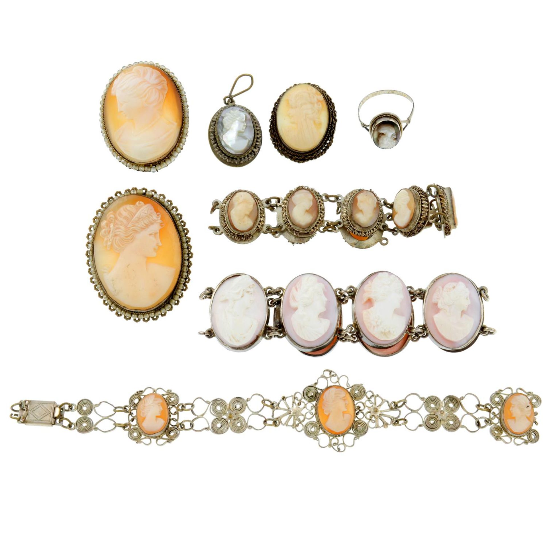 A selection of cameo jewellery, to include three bracelets, a ring, a pendant and eight brooches. - Bild 2 aus 2