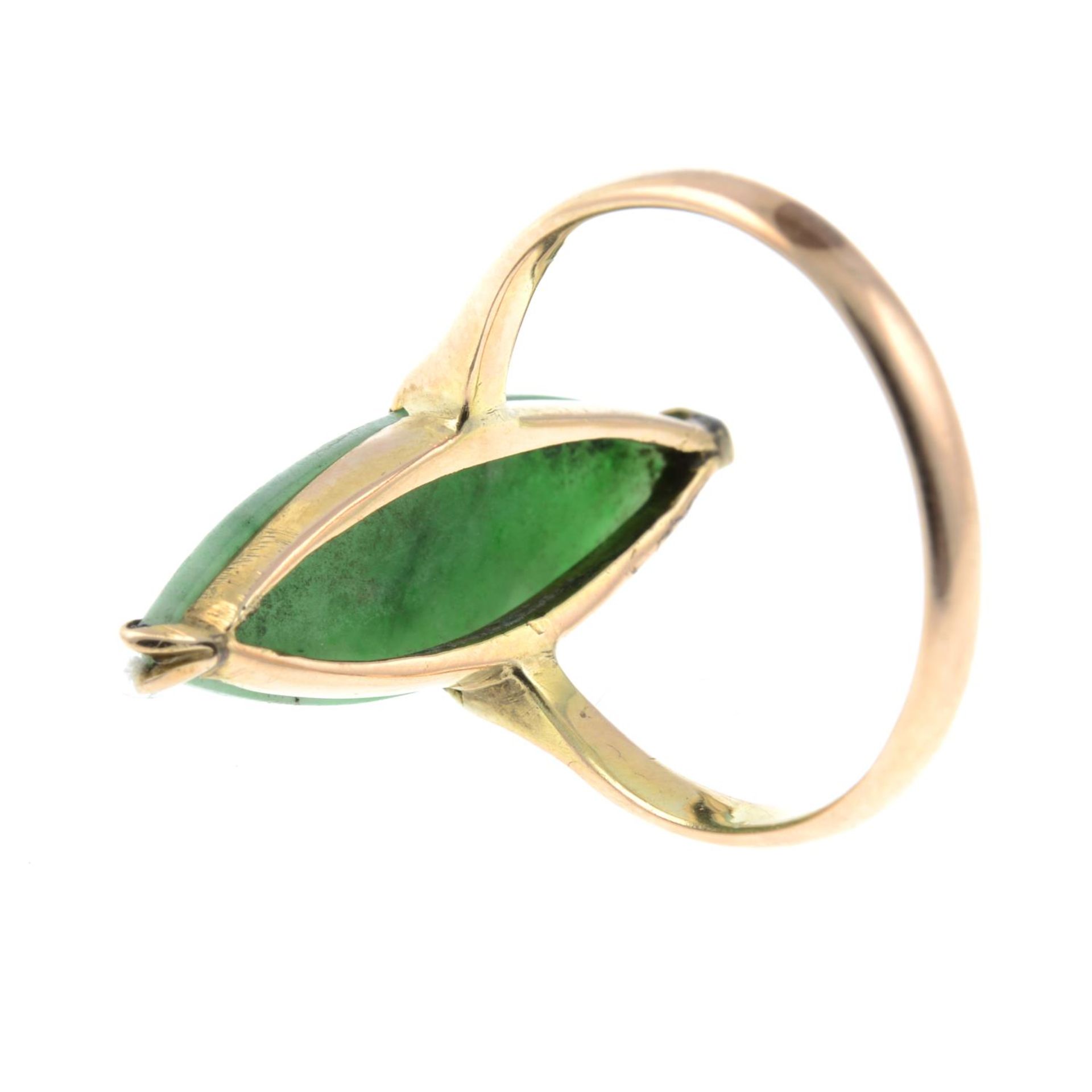 A jade dress ring. - Image 3 of 3