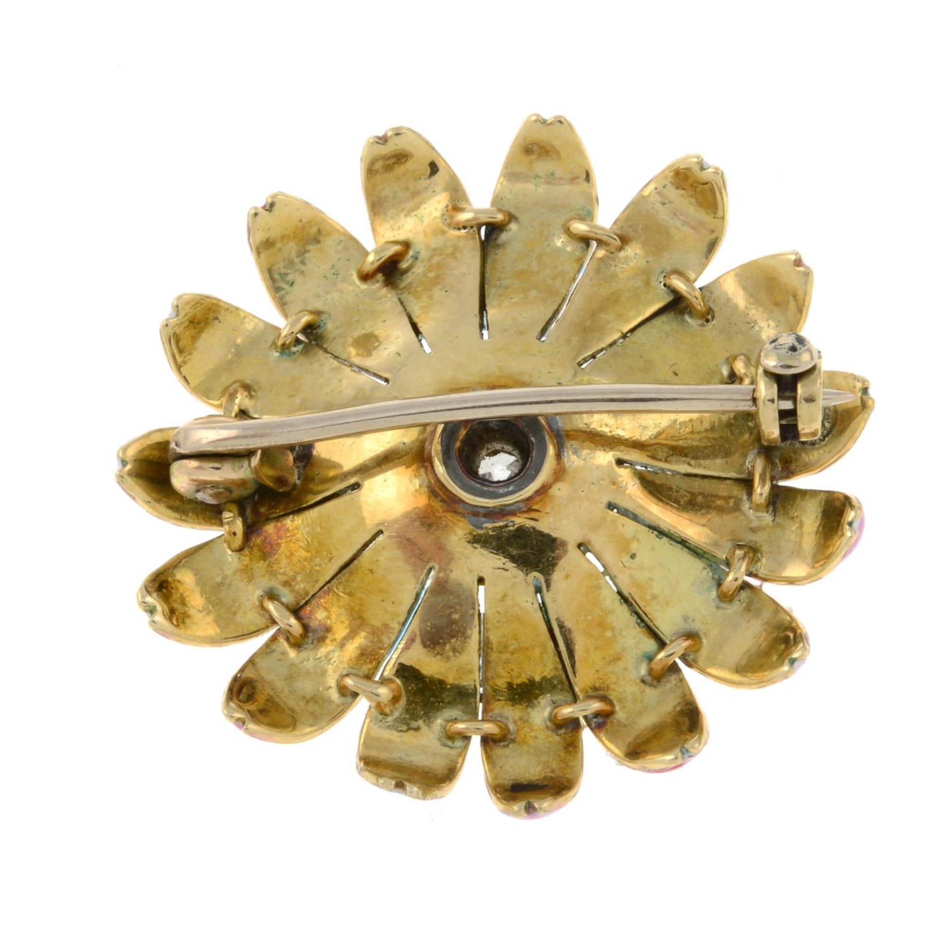 An old-cut diamond and enamel floral brooch.Diamond estimated weight 0.20ct, - Bild 2 aus 2