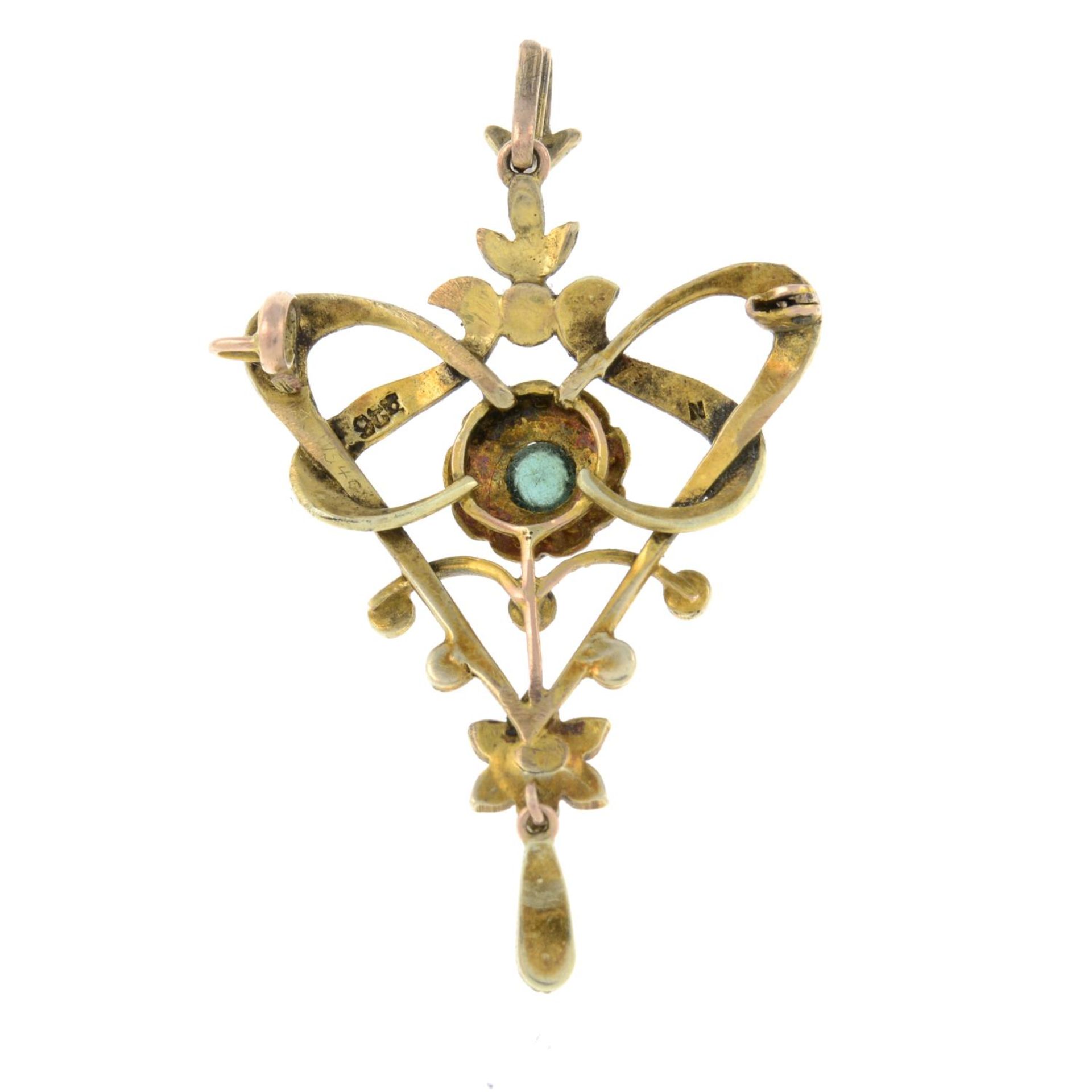 An early 20th century 9ct gold peridot and split pearl pendant.Five split pearls deficient.Stamped - Image 2 of 2