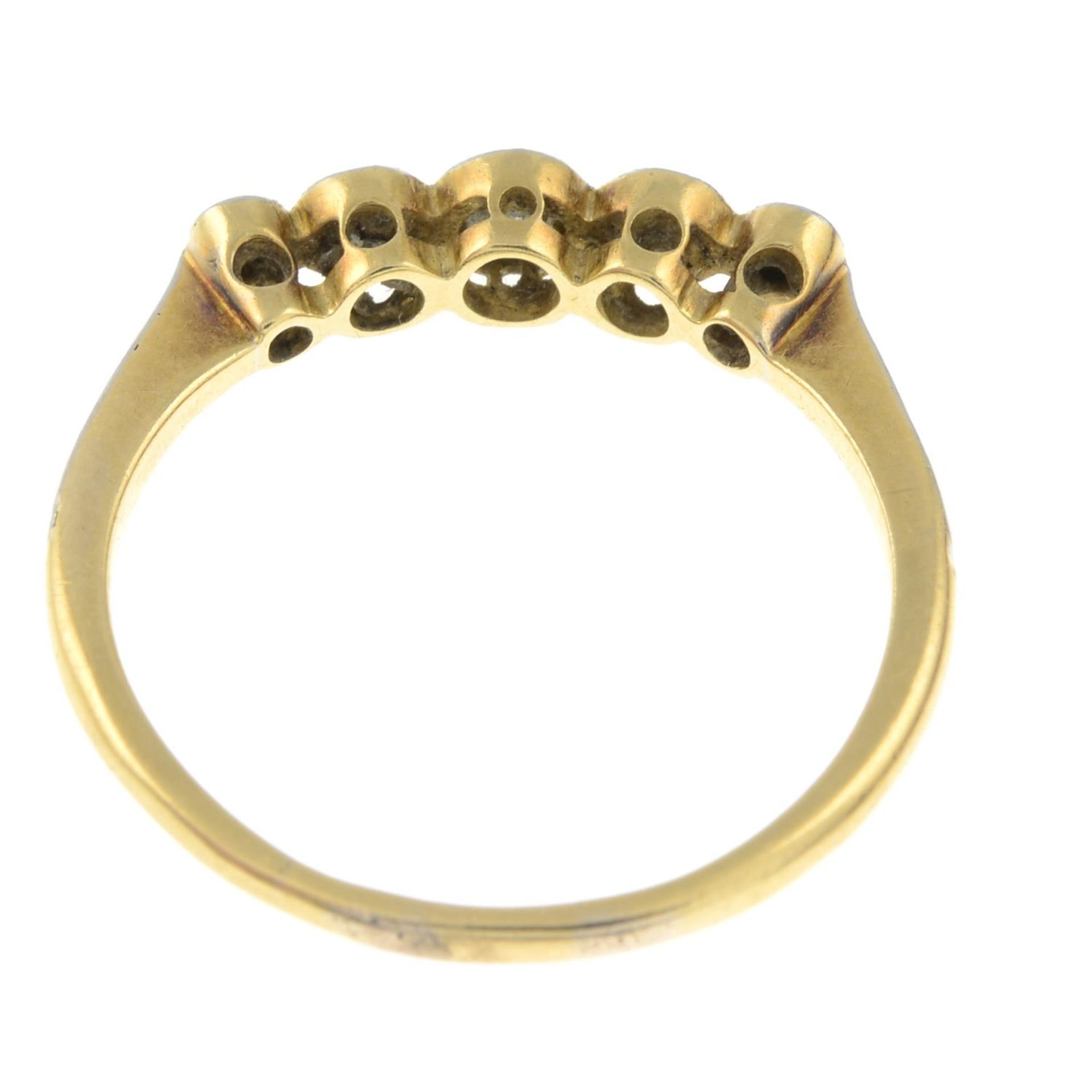 A diamond five-stone ring.Estimated total diamond weight 0.20ct. - Bild 3 aus 3