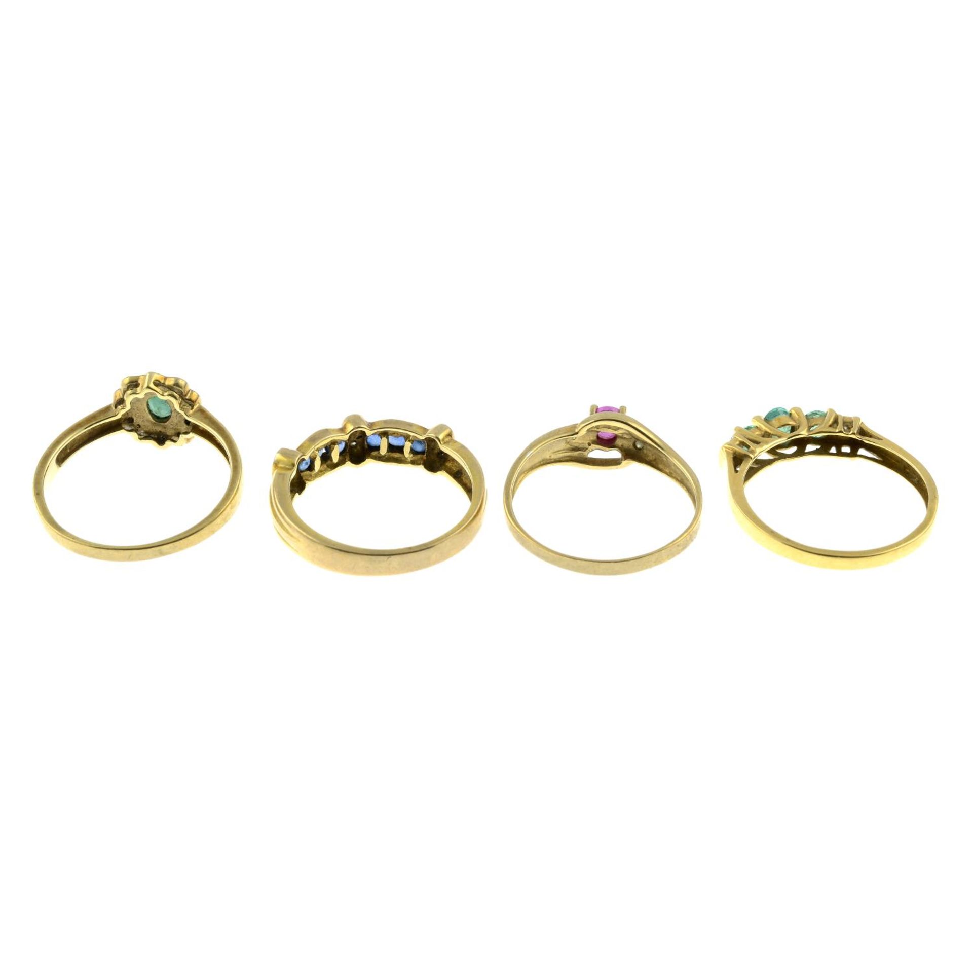 9ct gold emerald and diamond cluster ring, - Bild 4 aus 4