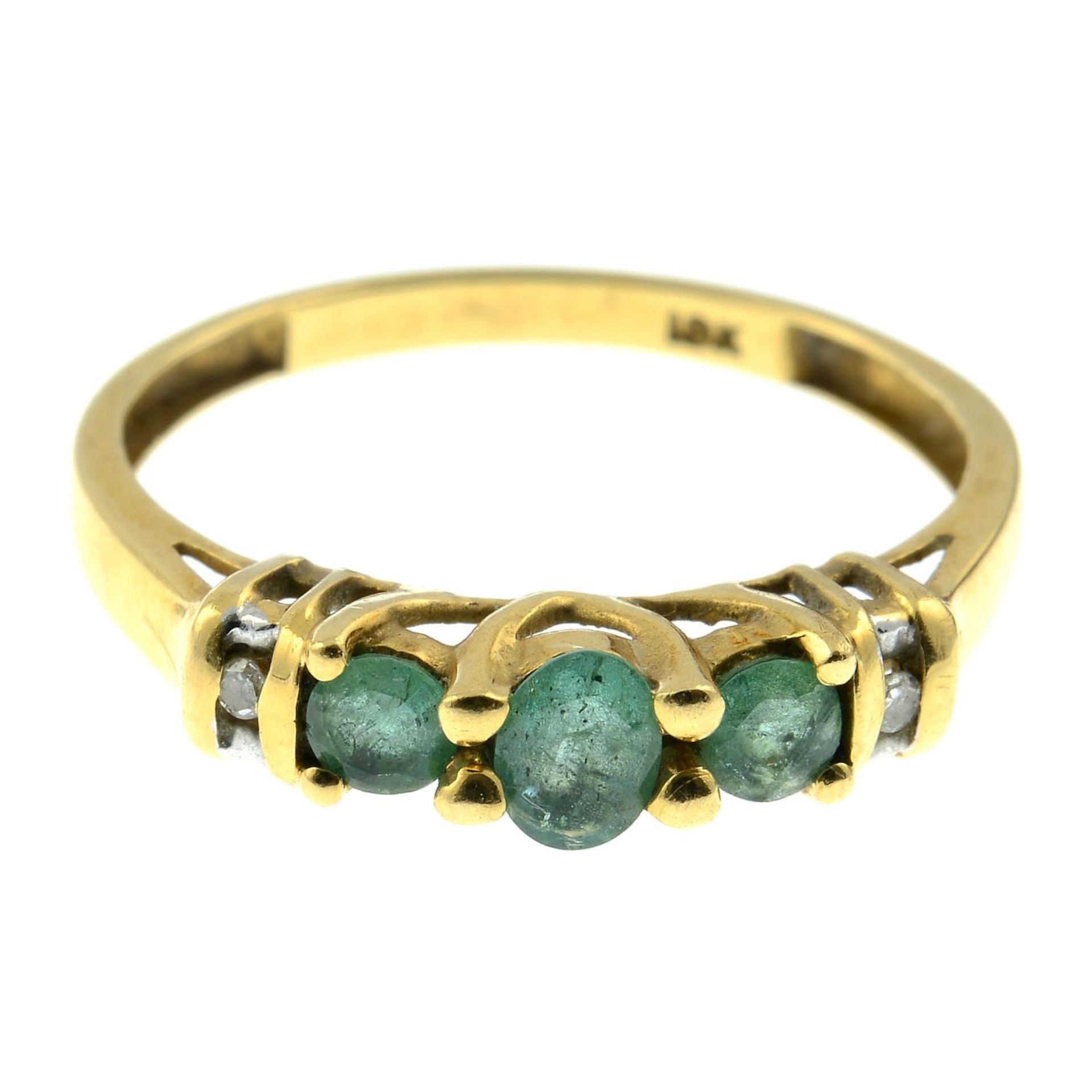 9ct gold emerald and diamond cluster ring, - Bild 2 aus 4