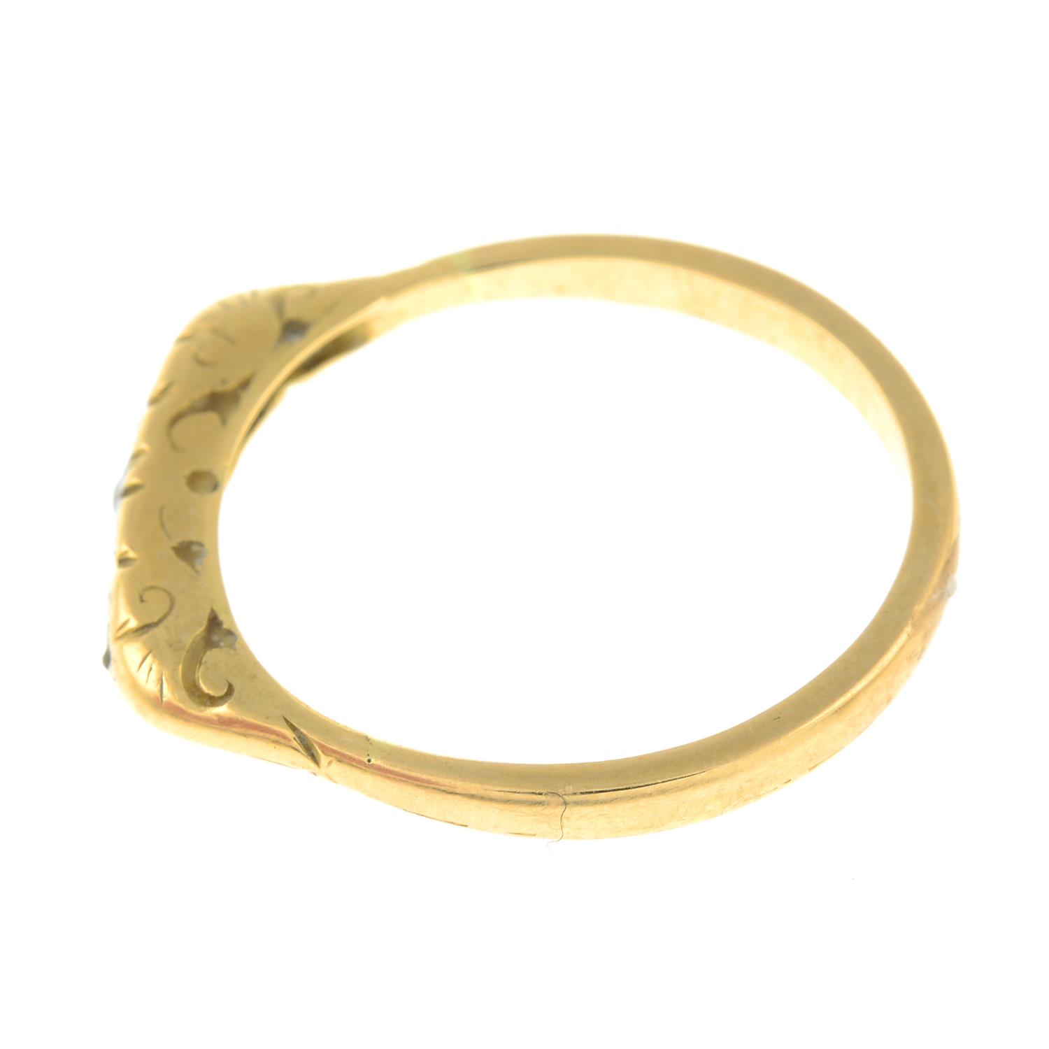 A diamond five-stone ring.Estimated total diamond weight 0.10ct. - Bild 2 aus 3