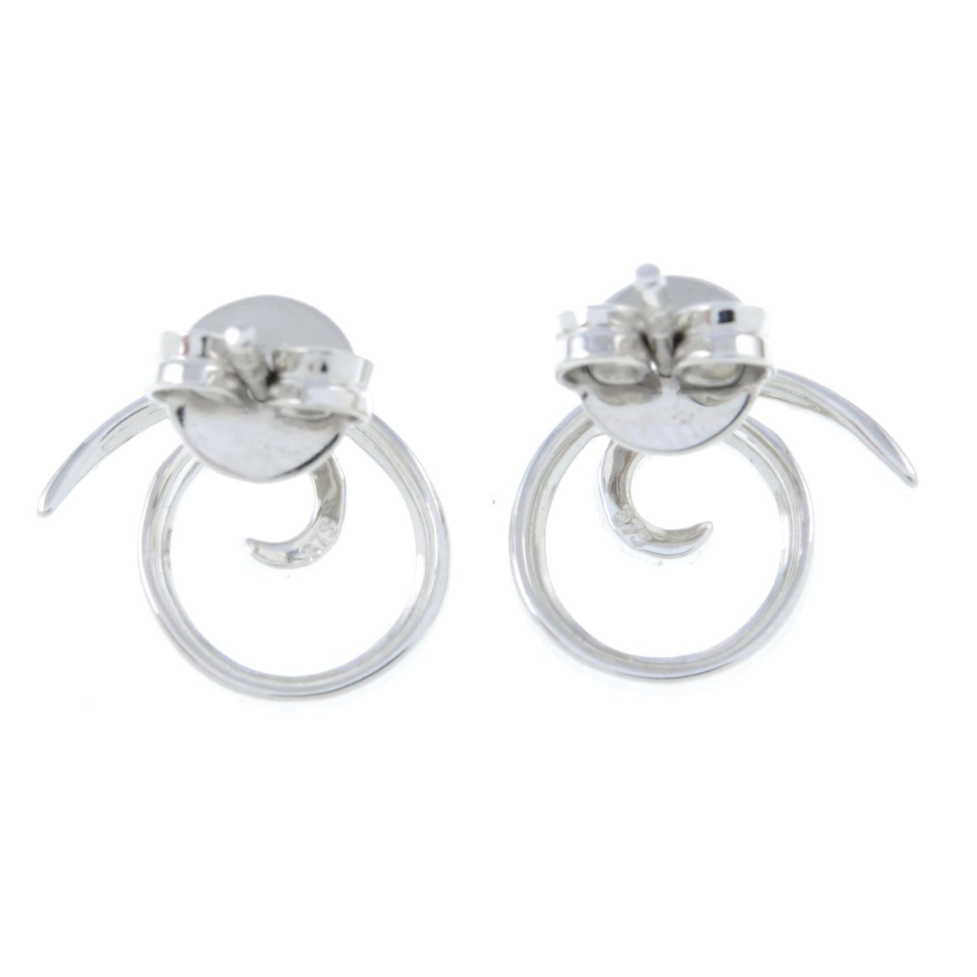 A pair of 9ct gold single-cut diamond spiral earrings.Estimated total diamond weight - Bild 2 aus 2