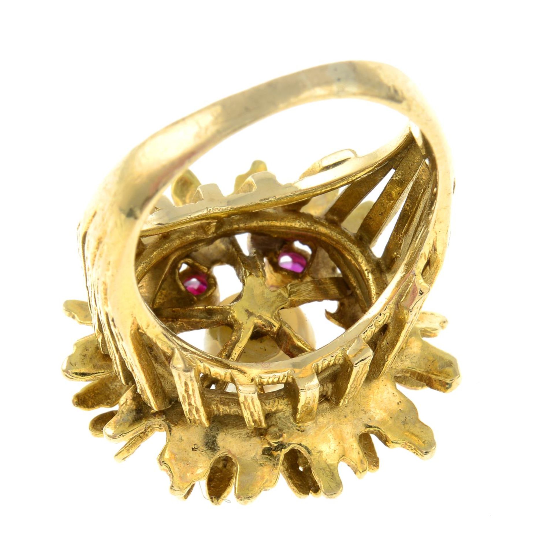 A 1960's 9ct gold cultured pearl and ruby abstract flower dress ring.Hallmarks for London, 1969. - Image 3 of 3