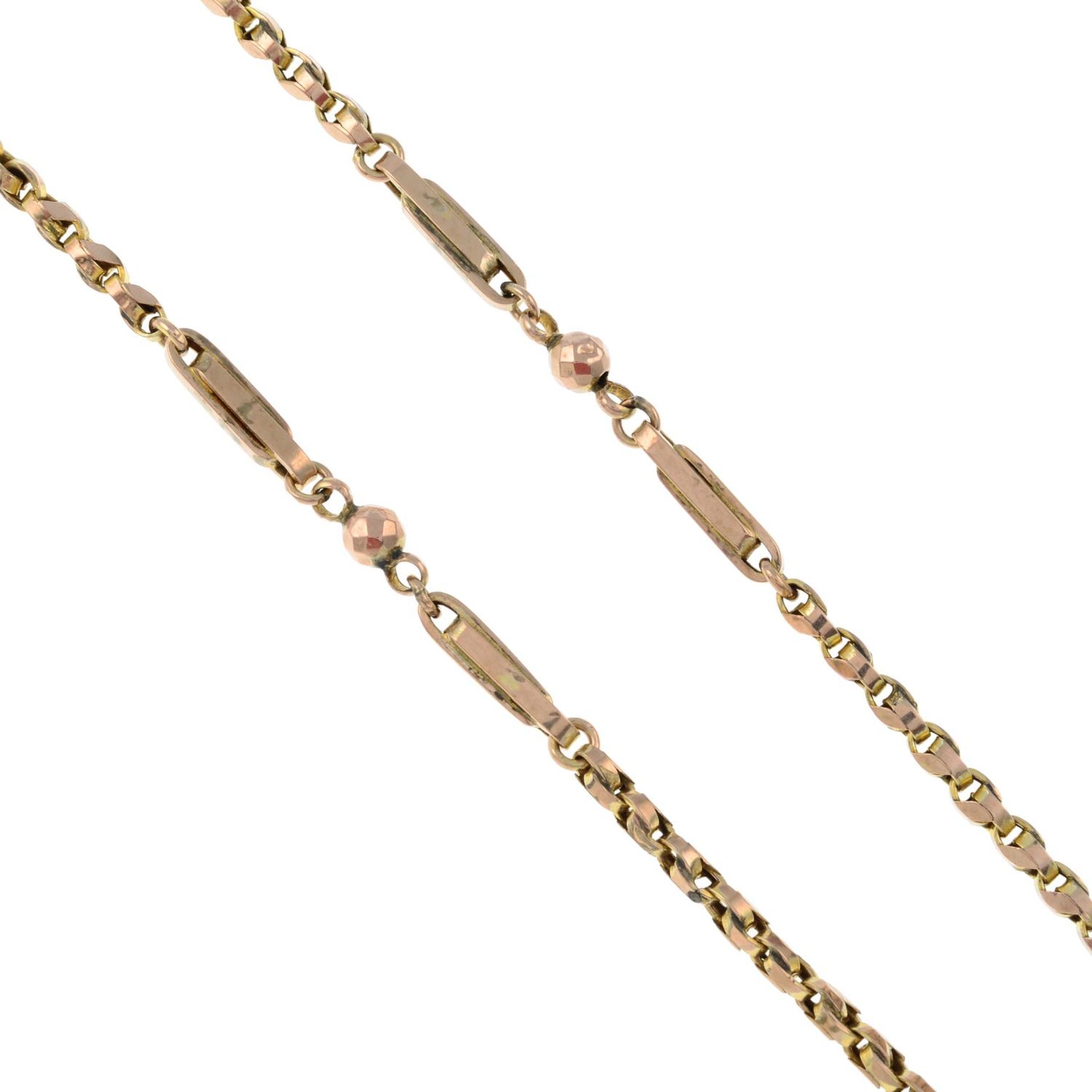 A fancy-link chain.Length 46.5cms.