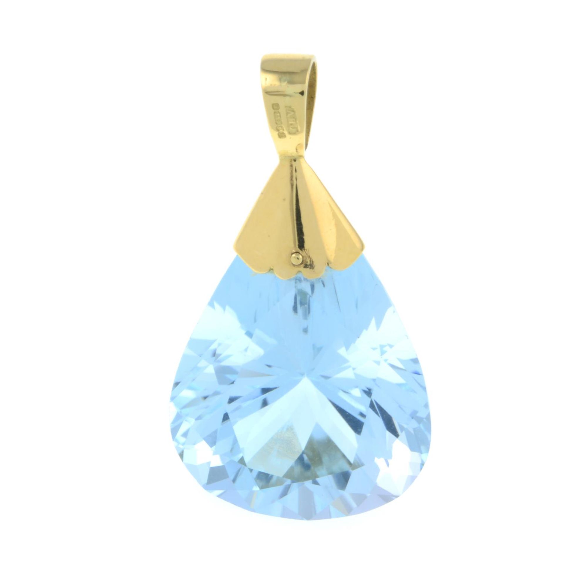 18ct gold topaz pendant,