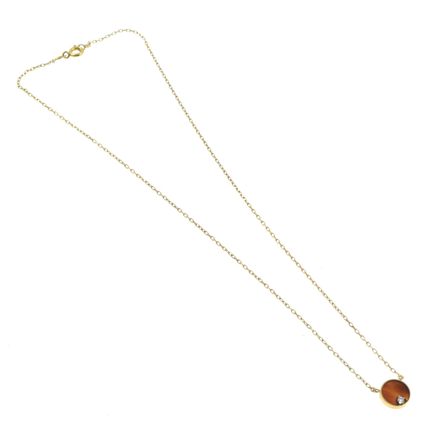 A carnelian and diamond pendant, on an integral trace-link chain.French assay marks. - Bild 3 aus 3