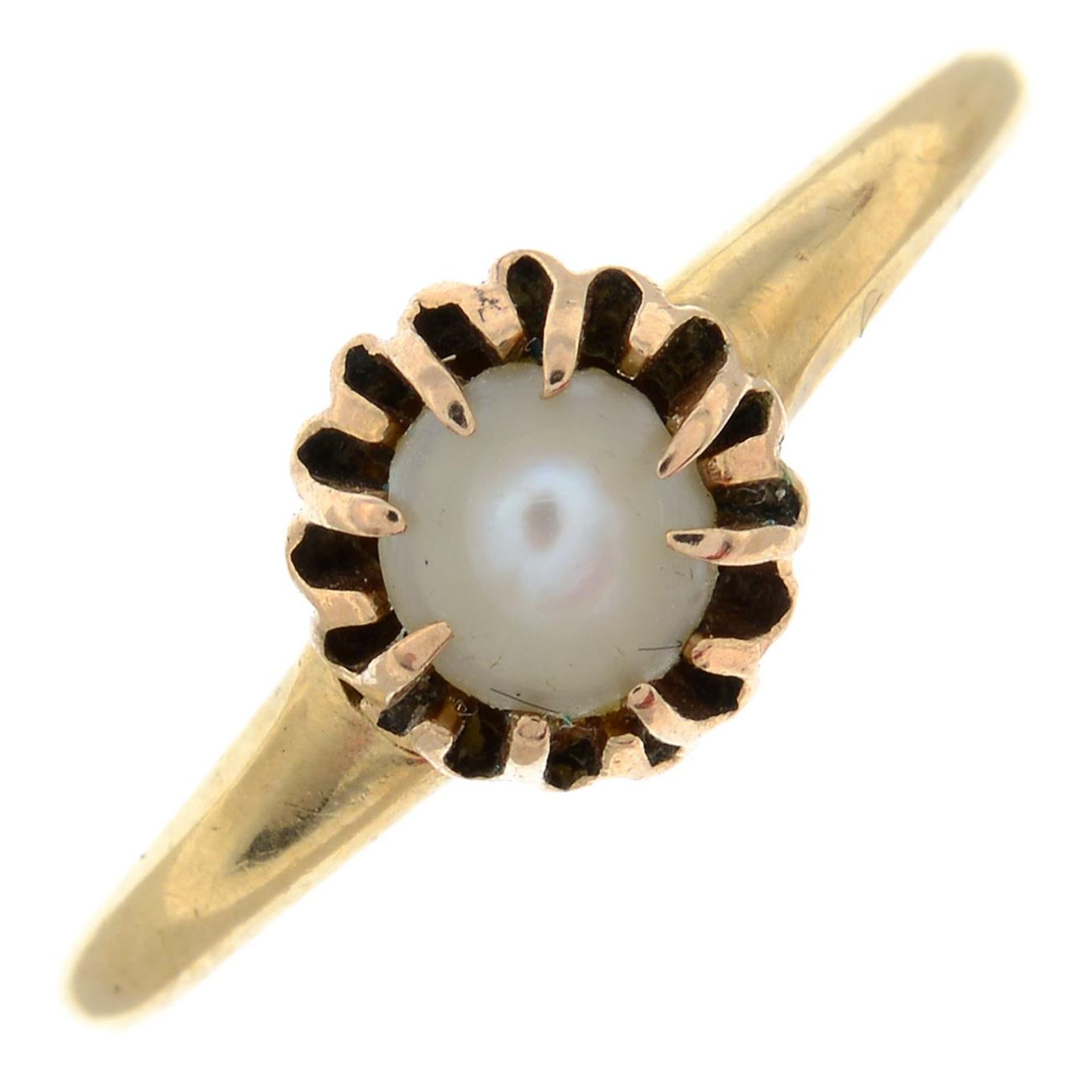 A cultured pearl single-stone ring.Band stamped 14.