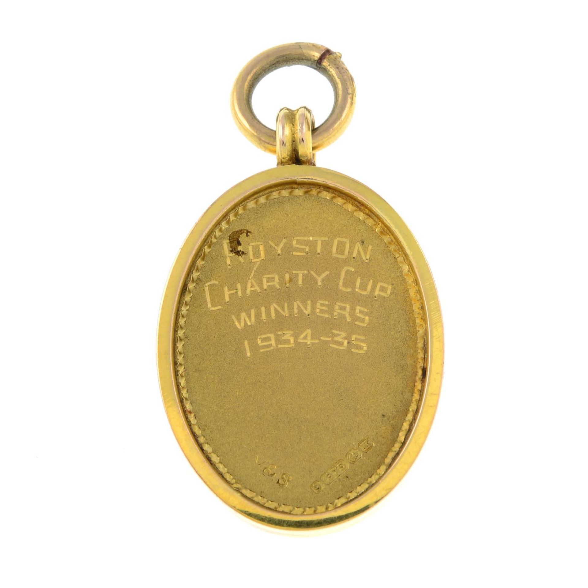 An early 20th century 9ct gold and enamel 'Royston Charity Cup' medallion.Hallmarks for Birmingham, - Bild 2 aus 2