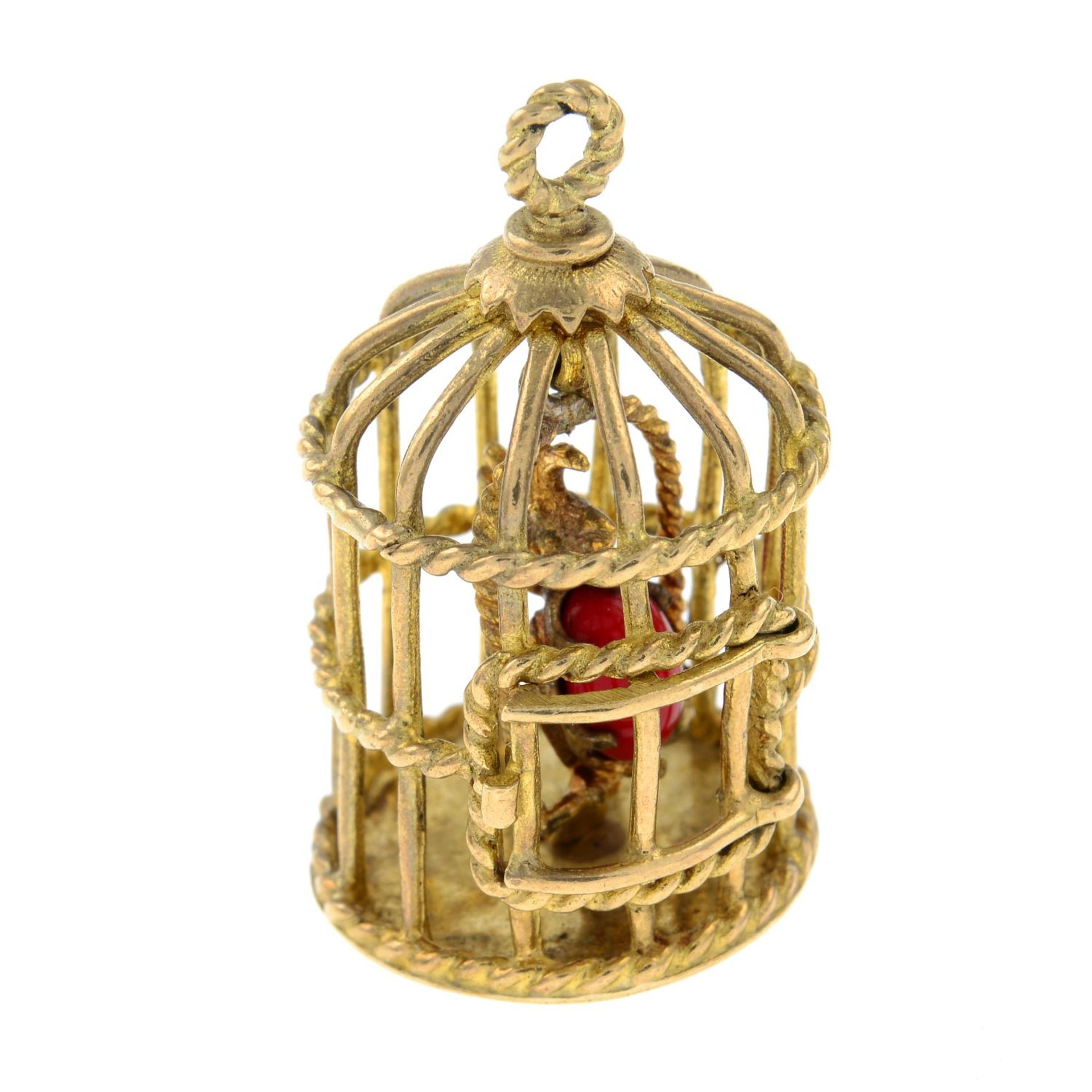 9ct gold cuckoo clock pendant, hallmarks for 9ct gold, length 3.8cms, 8.1gms. - Bild 2 aus 3