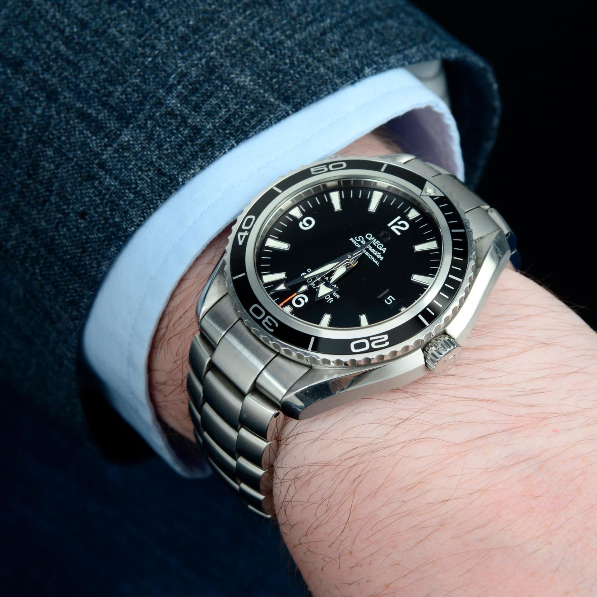 OMEGA - a limited edition SAS Seamaster Professional Planet Ocean Co-Axial chronometer bracelet - Bild 3 aus 6