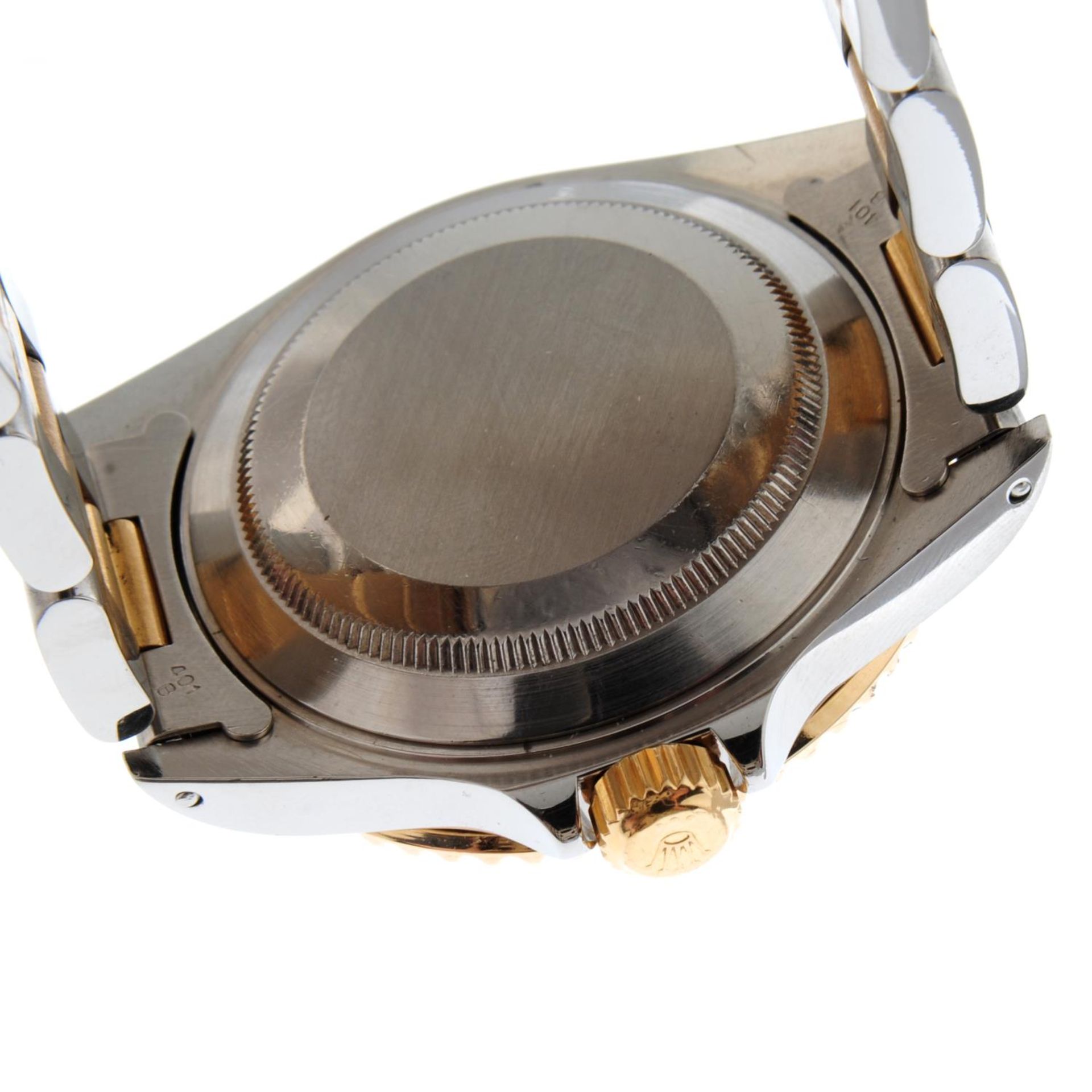 ROLEX - an Oyster Perpetual Date Submariner bracelet watch. - Bild 2 aus 5
