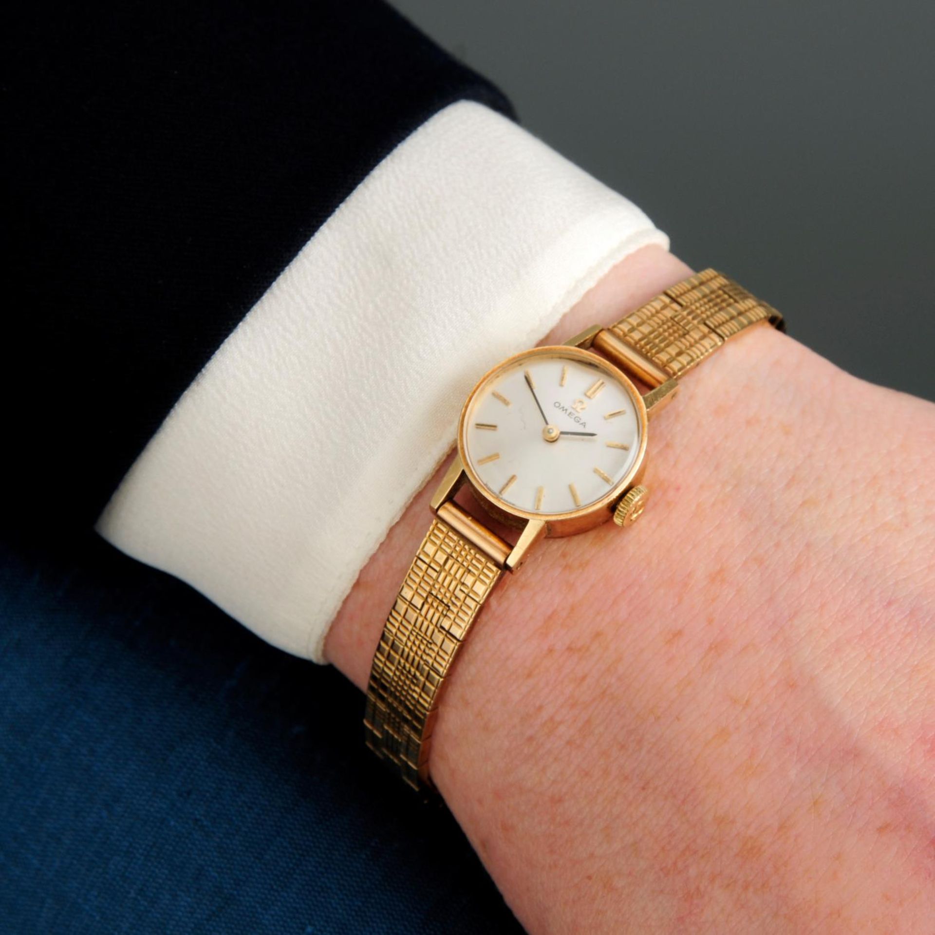 OMEGA - a bracelet watch. - Image 3 of 5