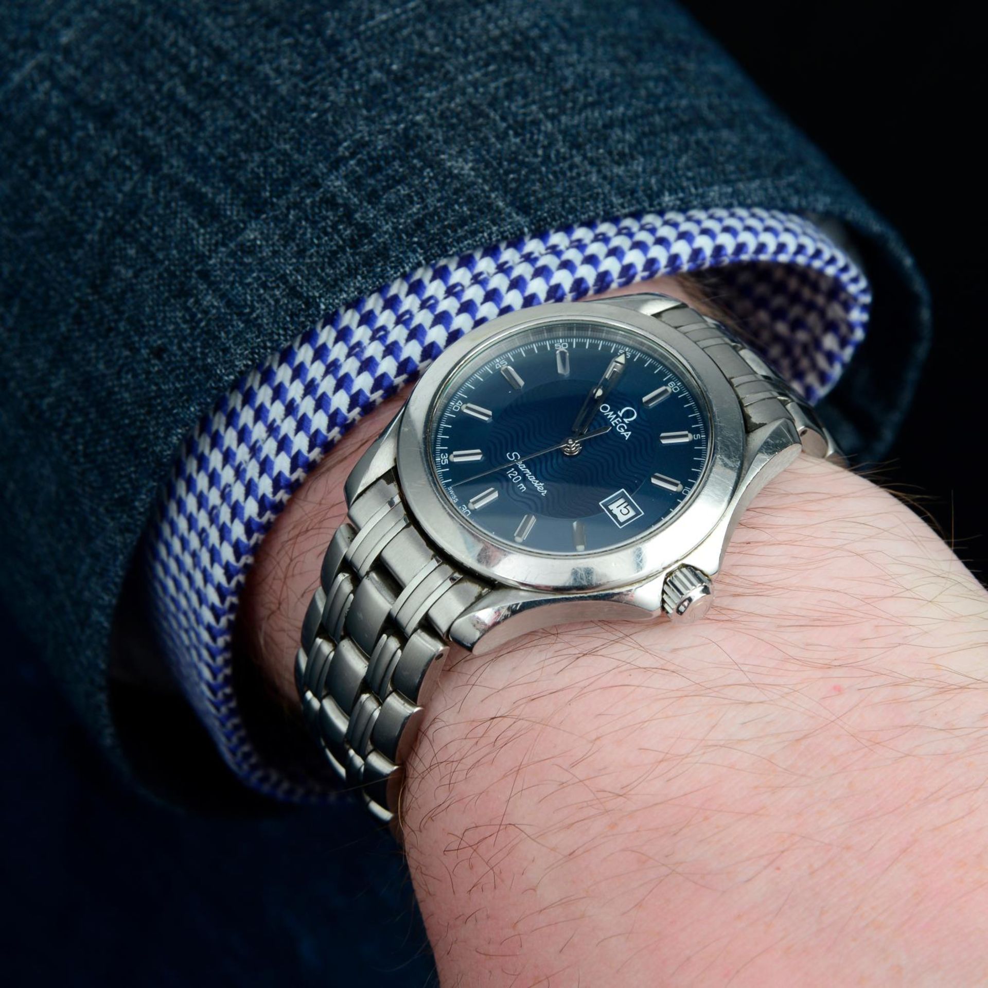 OMEGA - a Seamaster bracelet watch. - Bild 3 aus 5