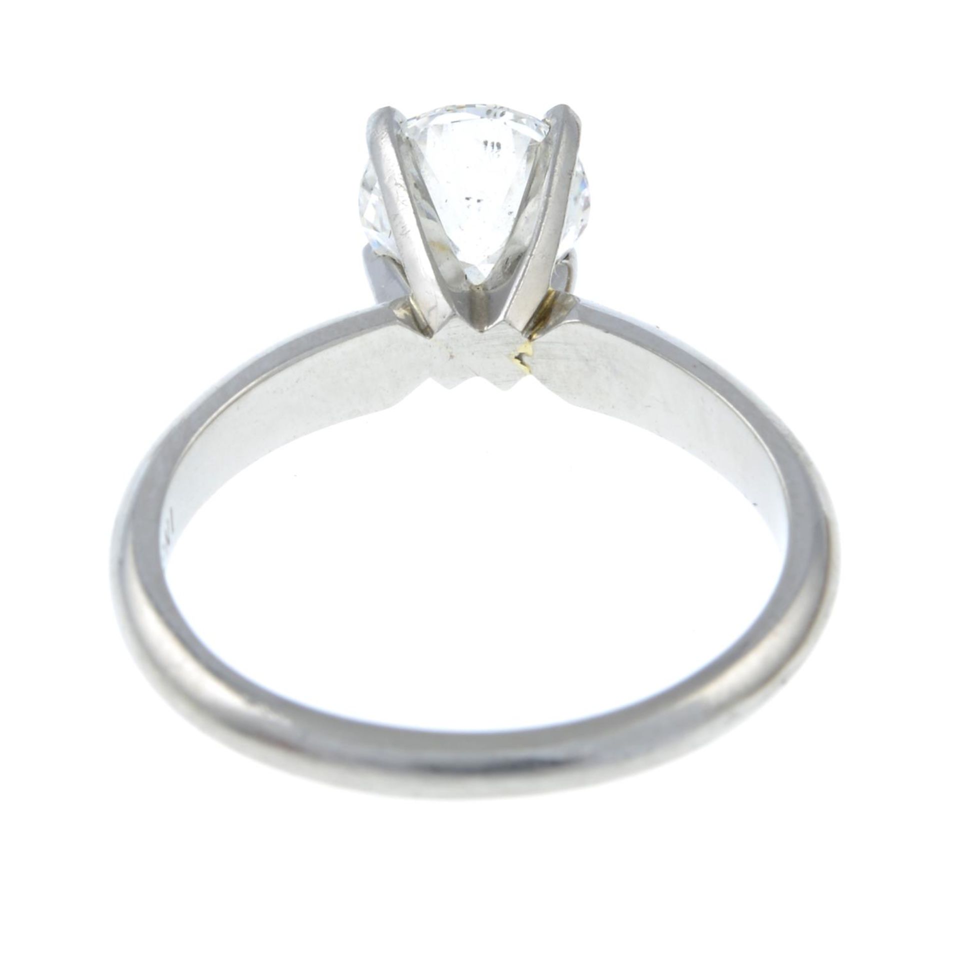 A brilliant-cut diamond single-stone ring.Estimated total diamond weight 1ct, - Bild 3 aus 3