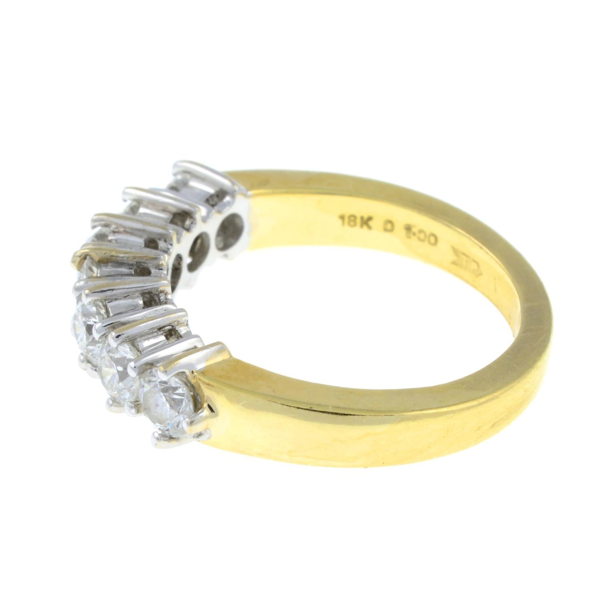 An 18ct gold brilliant-cut diamond seven-stone ring.Total diamond weight 1ct, - Bild 2 aus 3