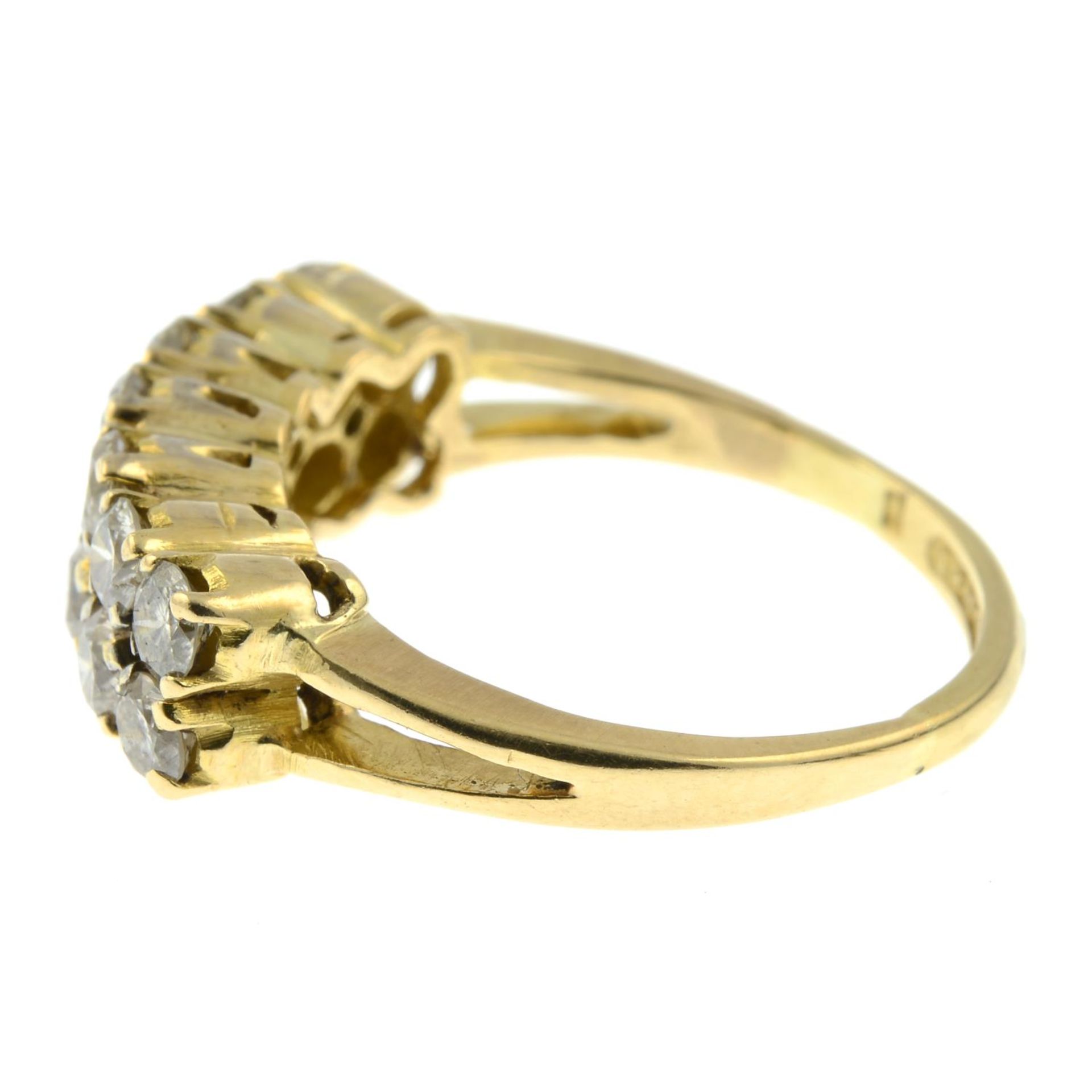 An 18ct gold brilliant-cut diamond two-row ring.Estimated total diamond weight 1.40cts, - Bild 2 aus 4