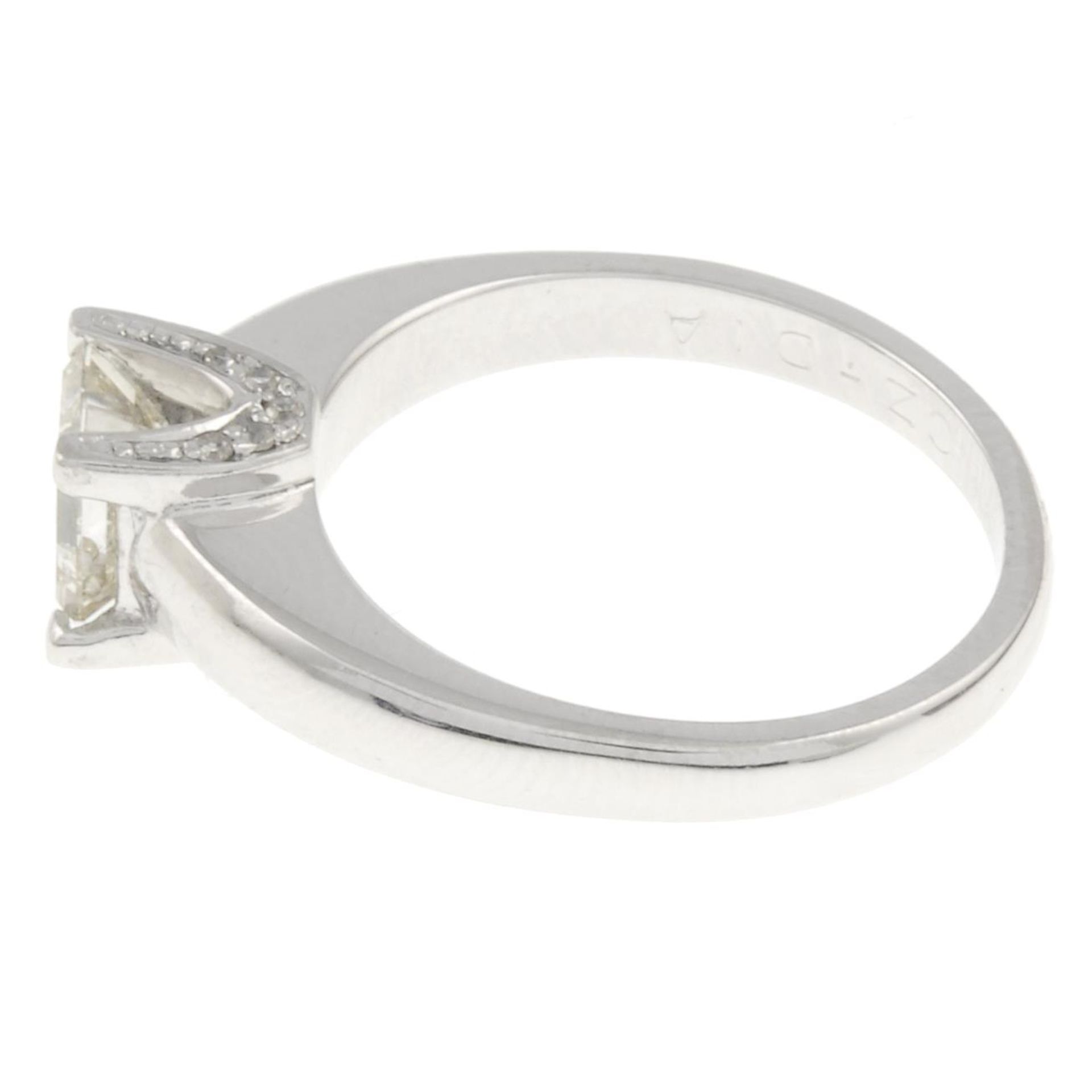A square-shape diamond single-stone ring.Estimated diamond weight 0.75ct, - Bild 2 aus 4