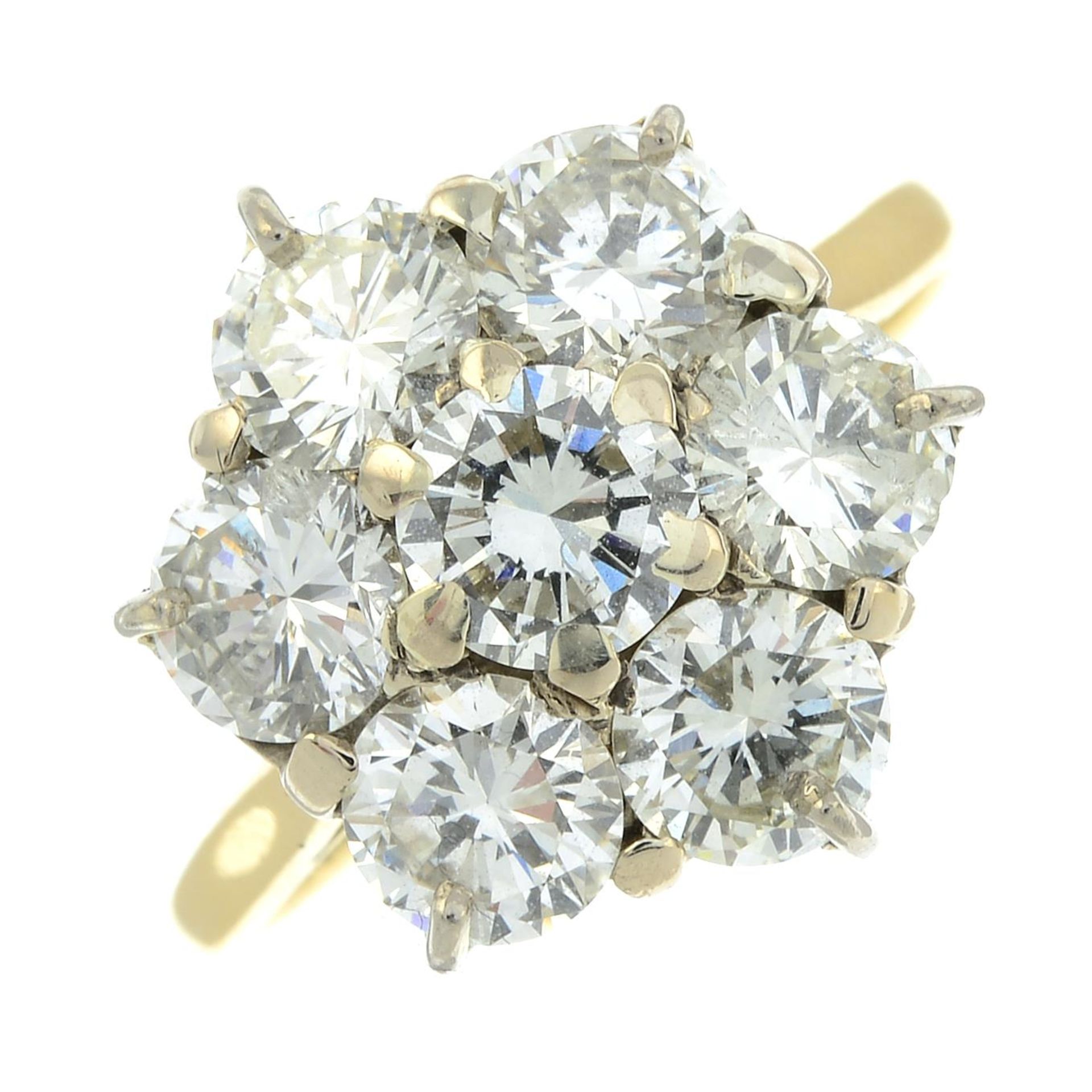 A brilliant-cut diamond cluster ring.Estimated total diamond weight 2cts,