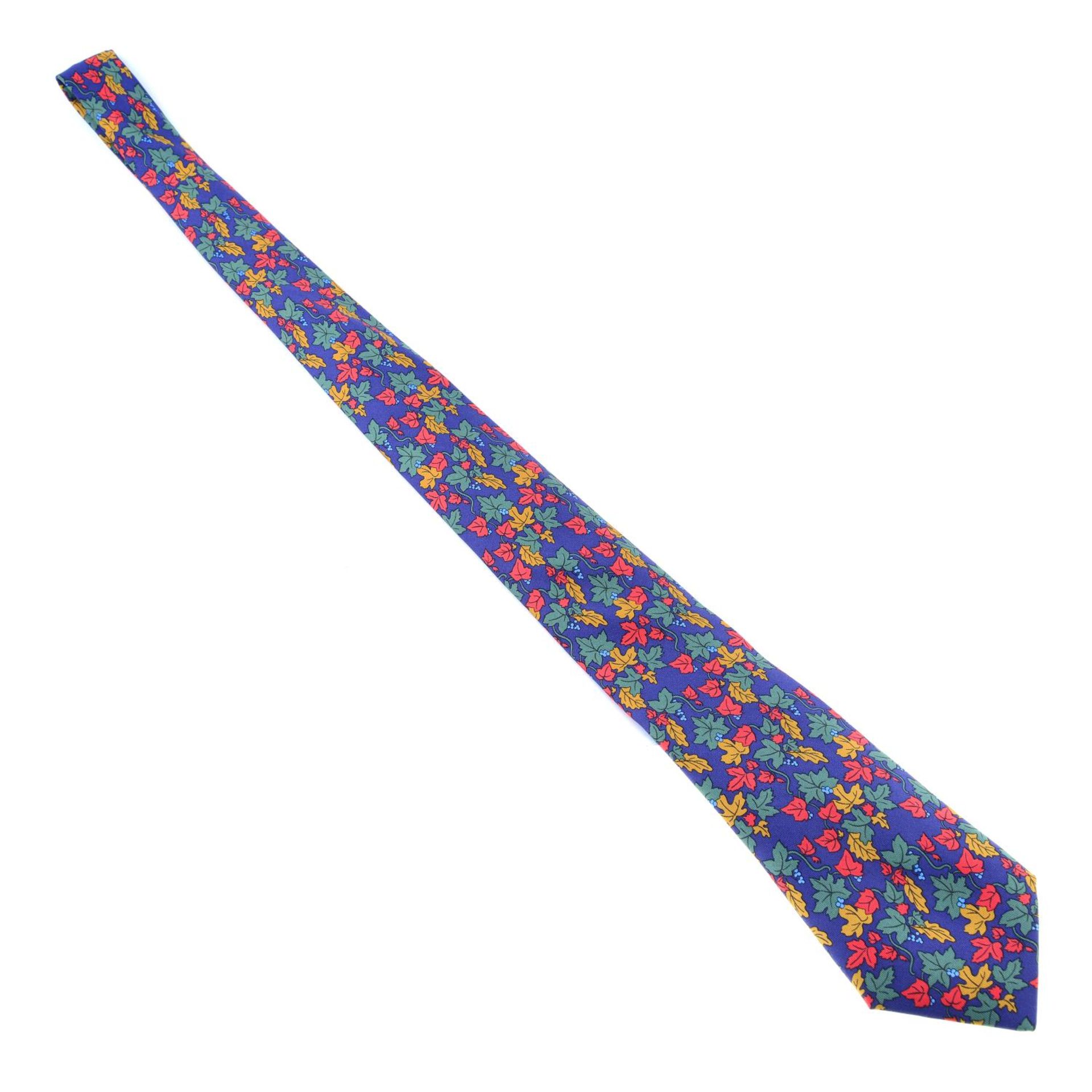 HERMÈS - a silk tie. - Bild 2 aus 3