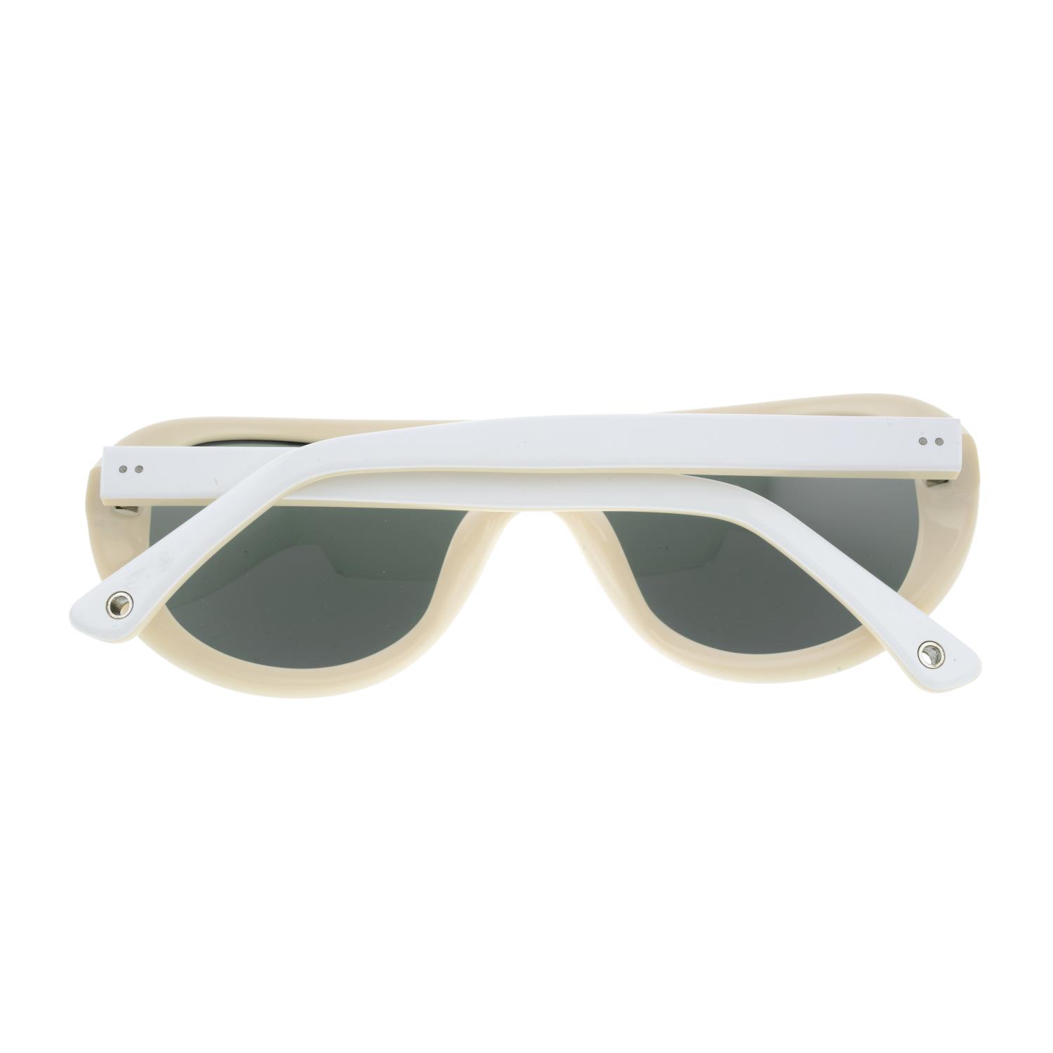 MONCLER - a pair of white sunglasses. - Image 2 of 4