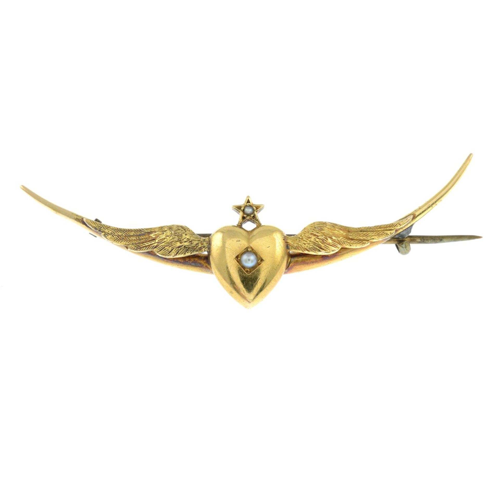 An early 20th century 15ct gold split pearl accent crescent brooch,