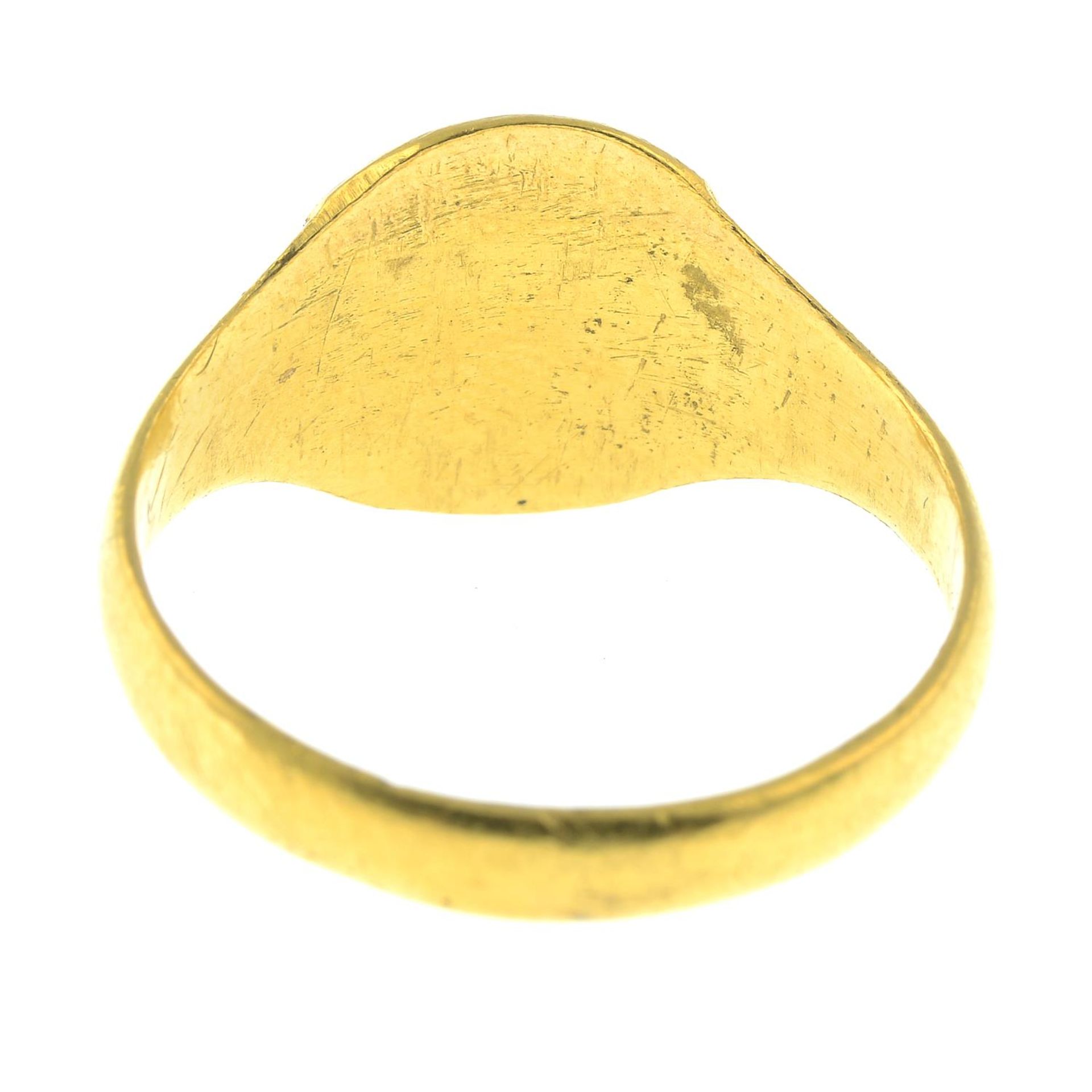 A monogram signet ring.Ring size N1/2. - Bild 3 aus 3