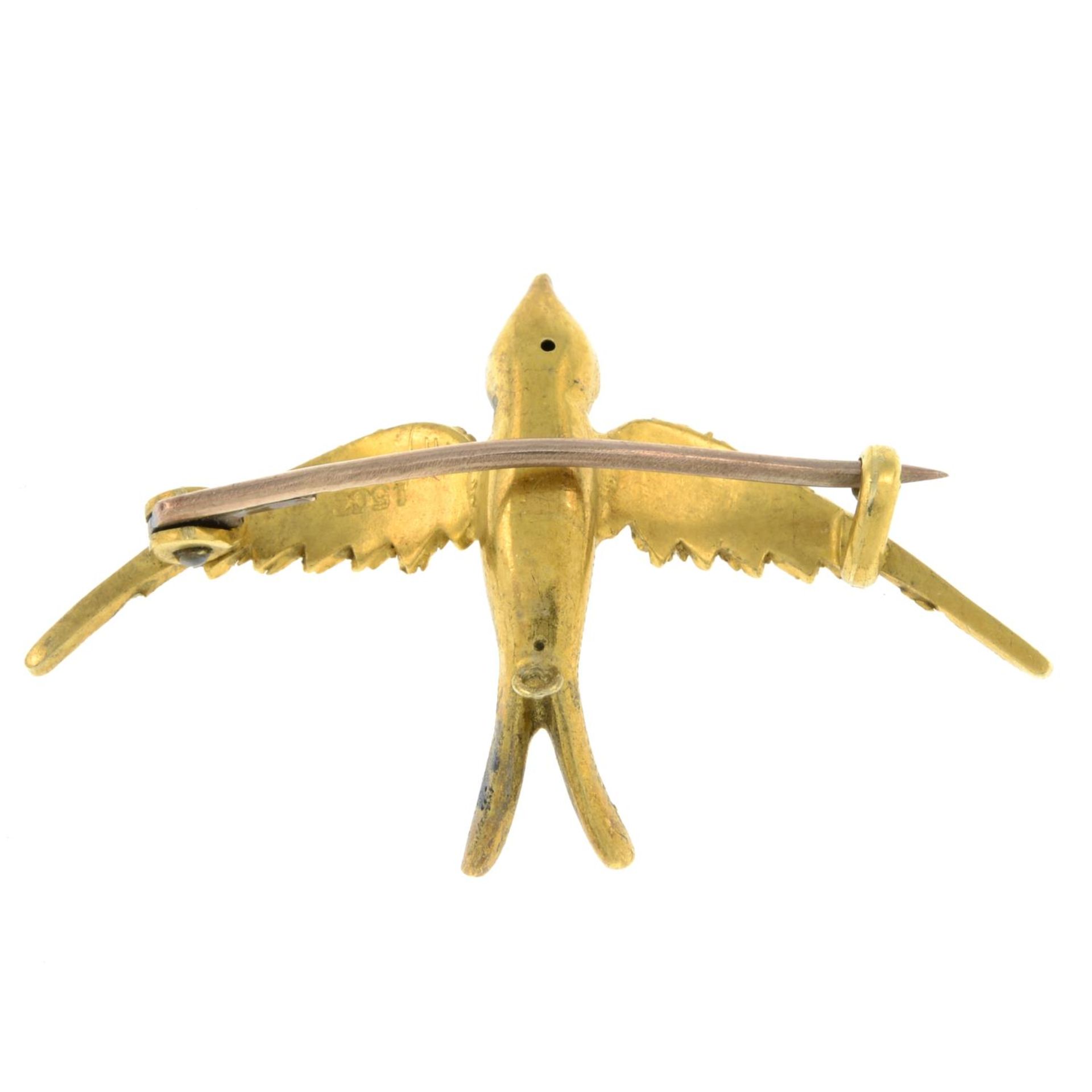 An early 20th century 15ct gold swallow brooch.Length 3.8cms. - Bild 2 aus 2
