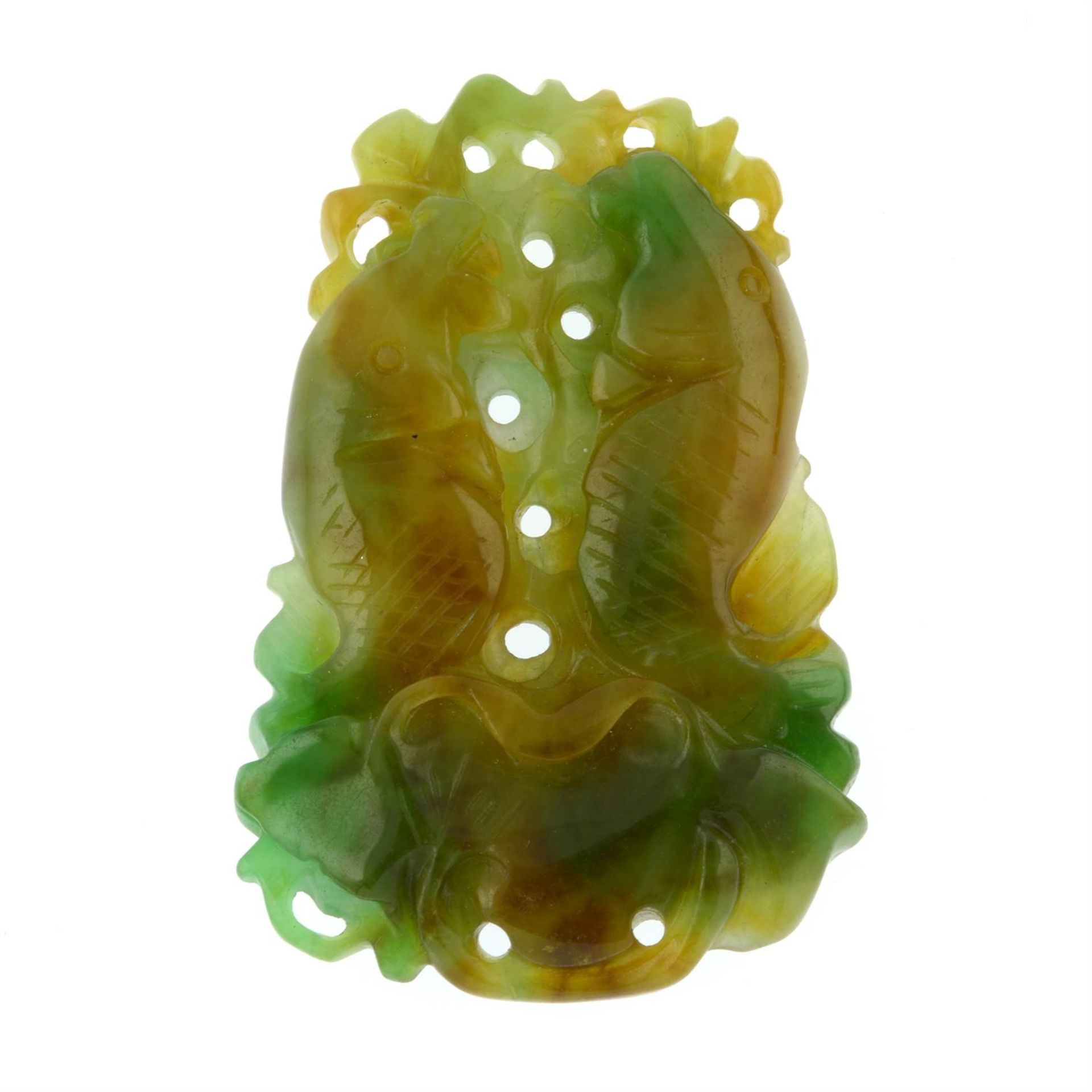 A dyed jade fish carving. - Bild 2 aus 2