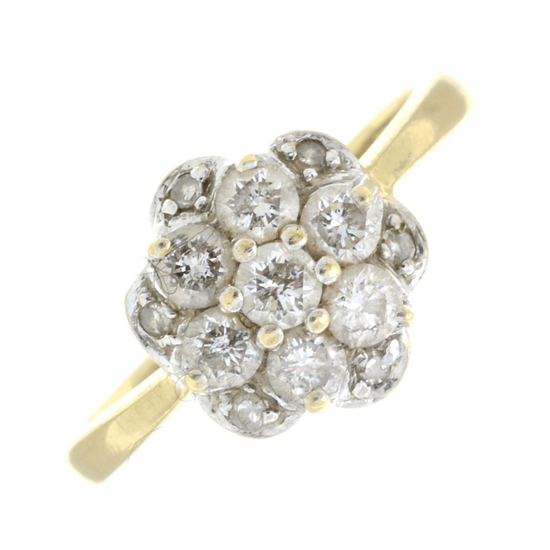 A 9ct gold diamond cluster ring.