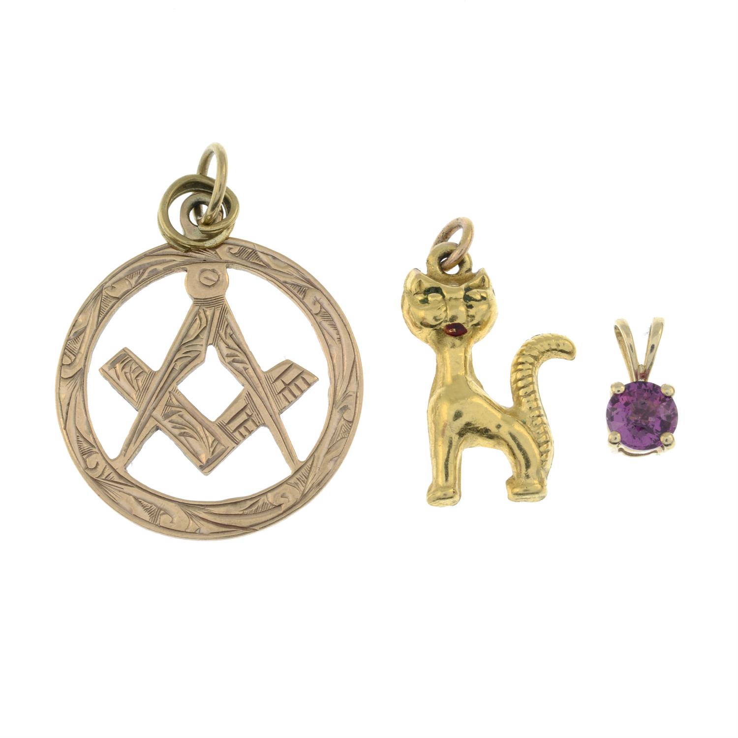 Four 9ct gold pendants together with two further gem-set pendants. - Image 2 of 4