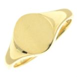 An 18ct gold signet ring.