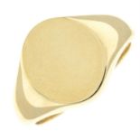 A 9ct gold signet ring.