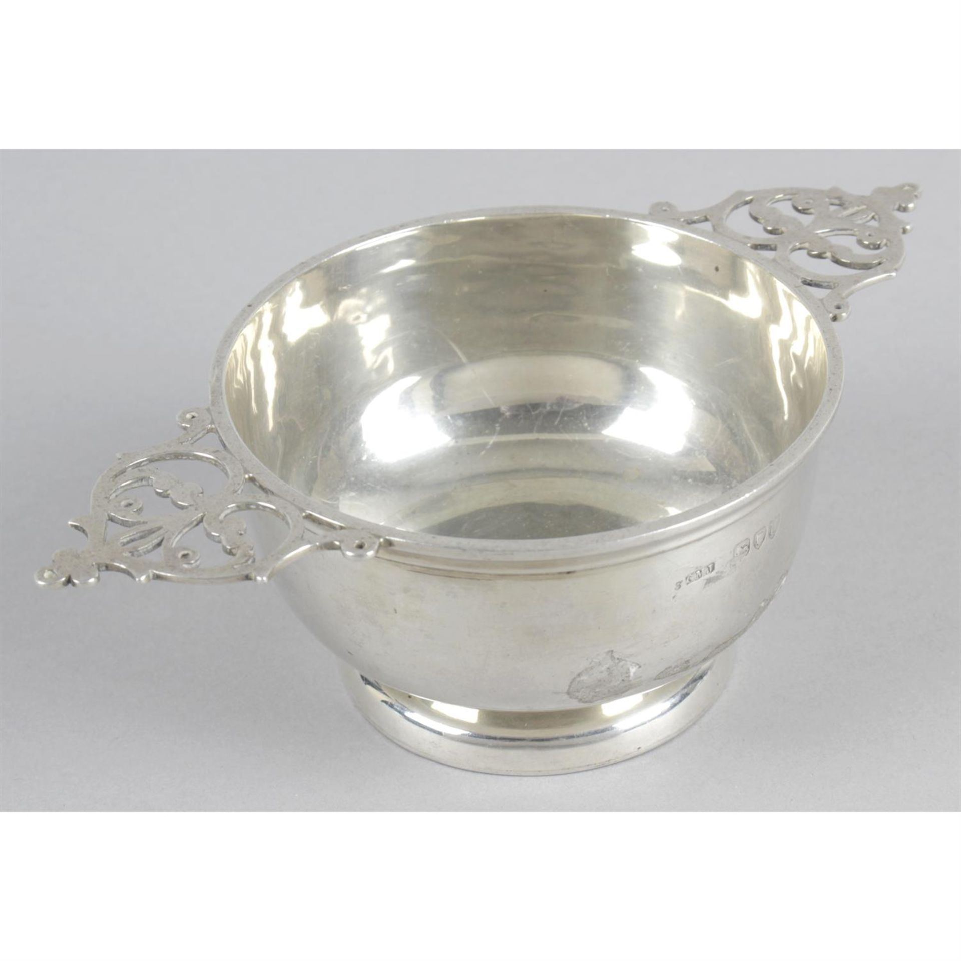 A late Victorian silver quaich style bowl with pierced handles. - Image 2 of 3
