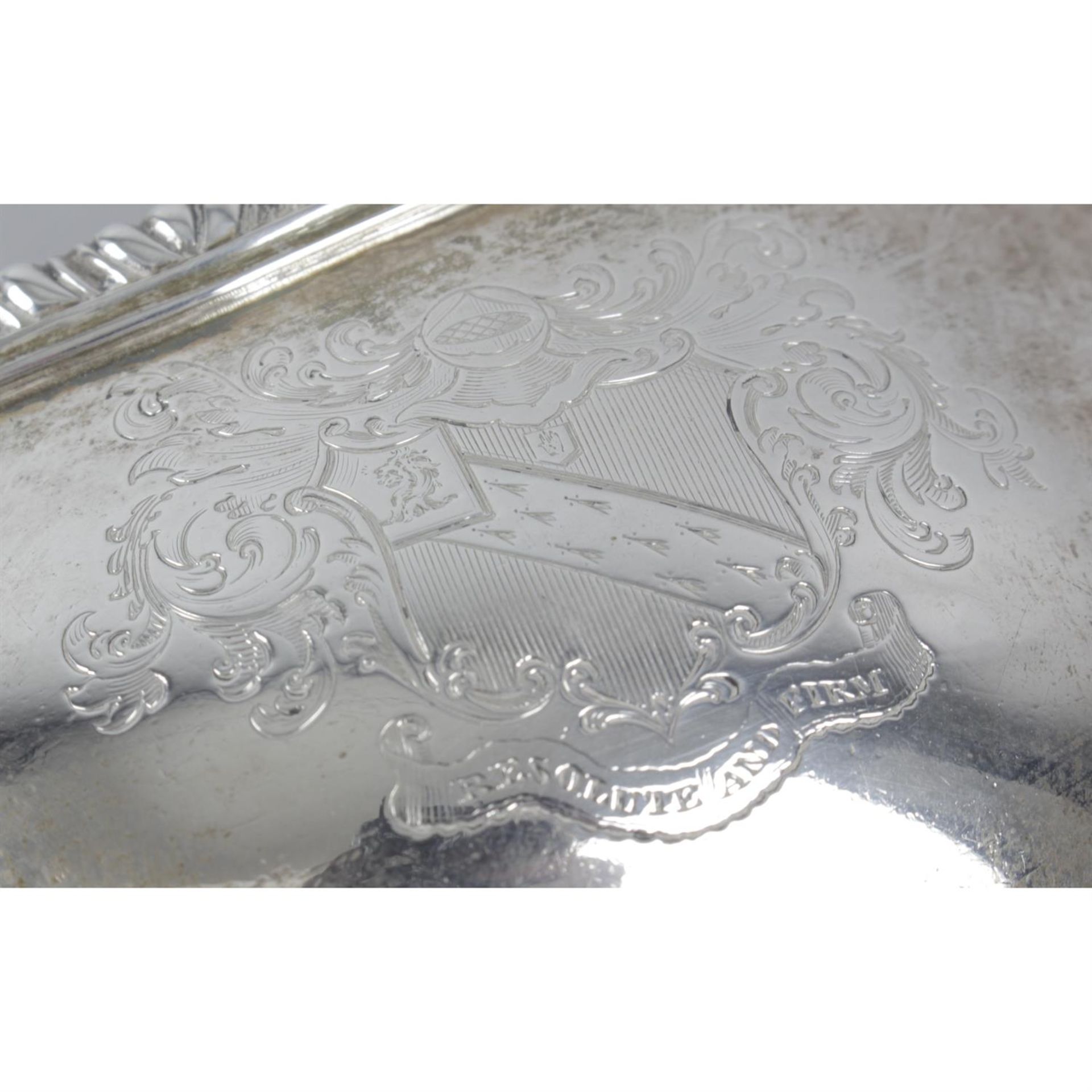 An early Victorian silver sauce boat. - Image 3 of 4