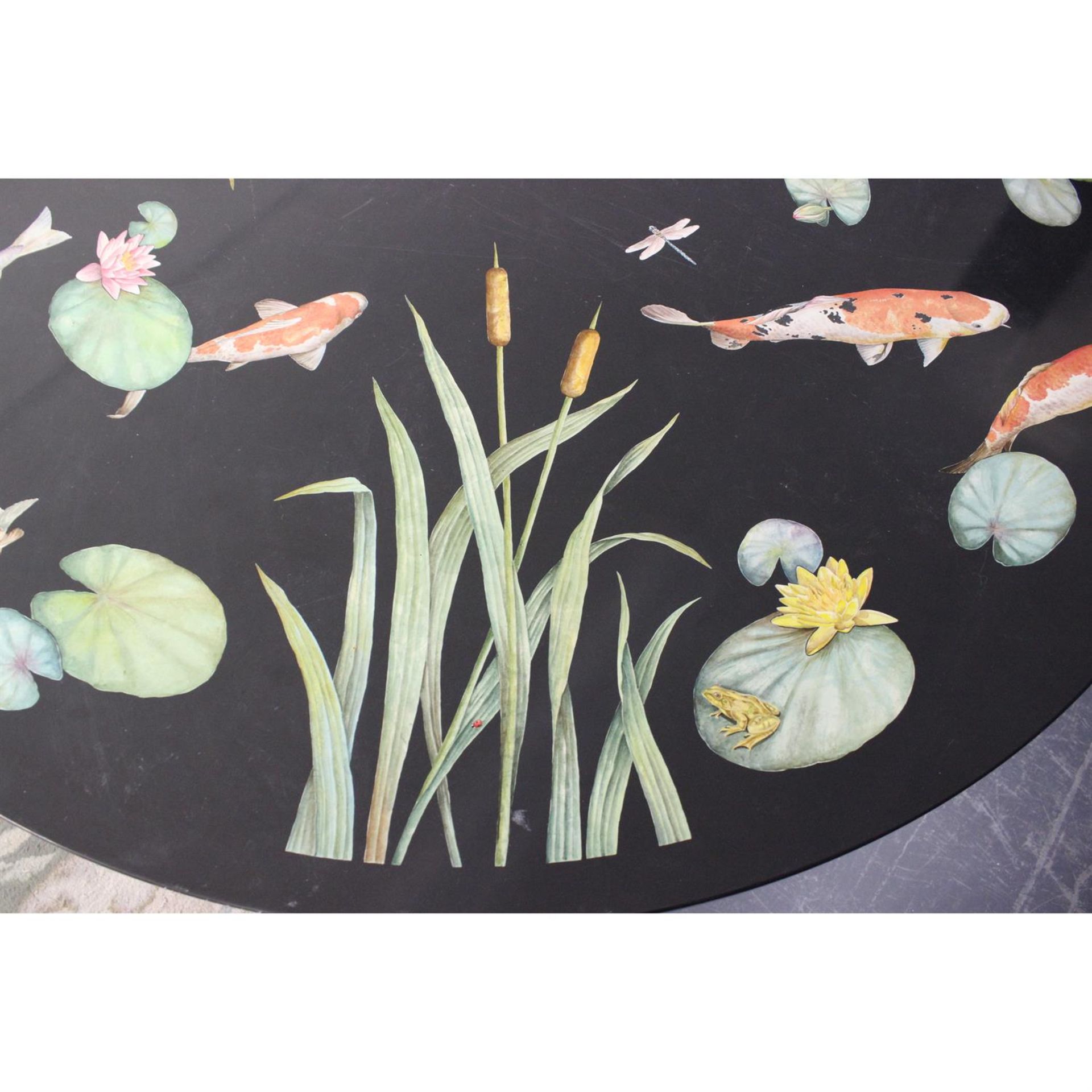 A reproduction black slate centre table, with infilled and painted pietra dura-style decoration of - Image 4 of 10