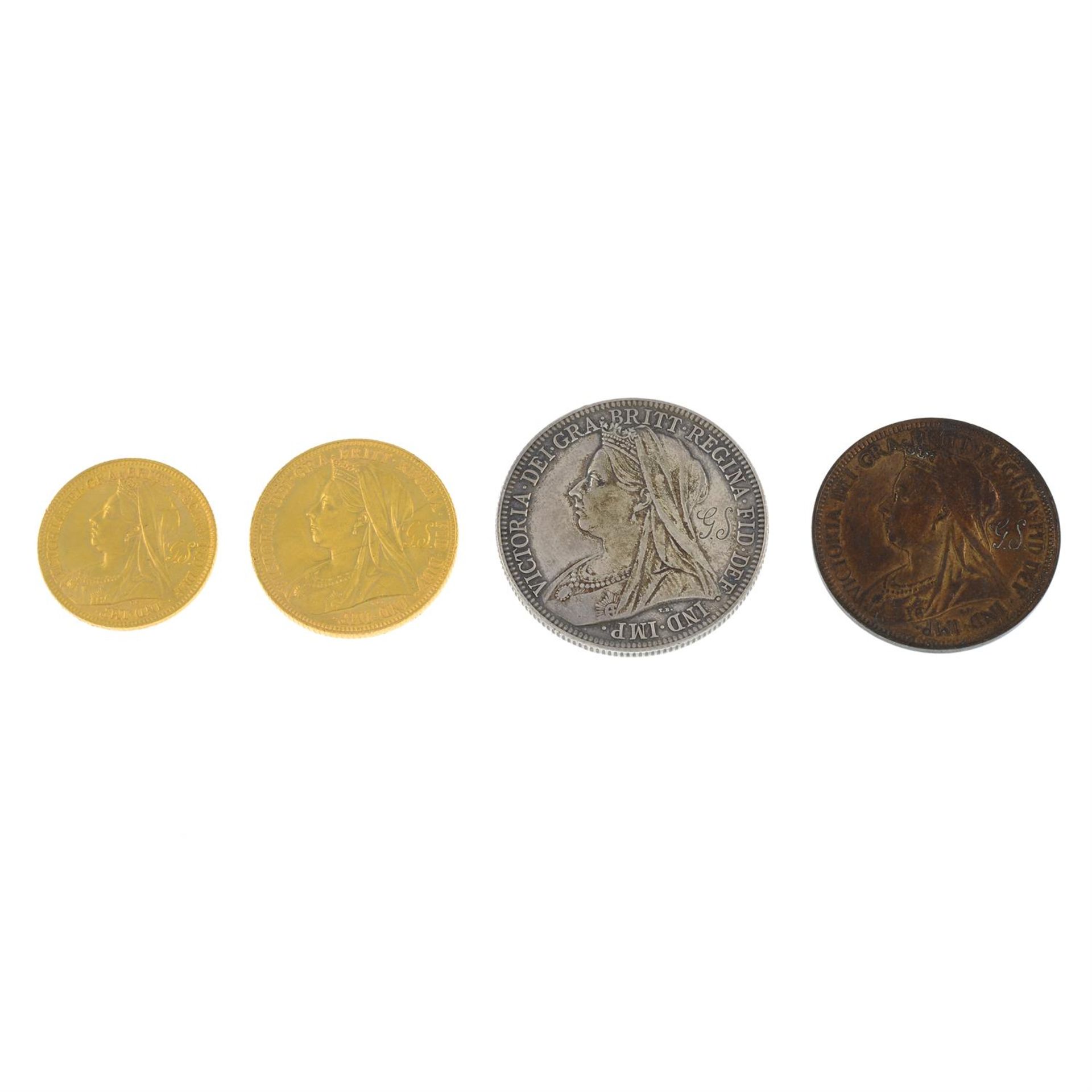 A set of Victoria old head coinage in a contemporary red leather fitted case with a portrait - Bild 5 aus 6