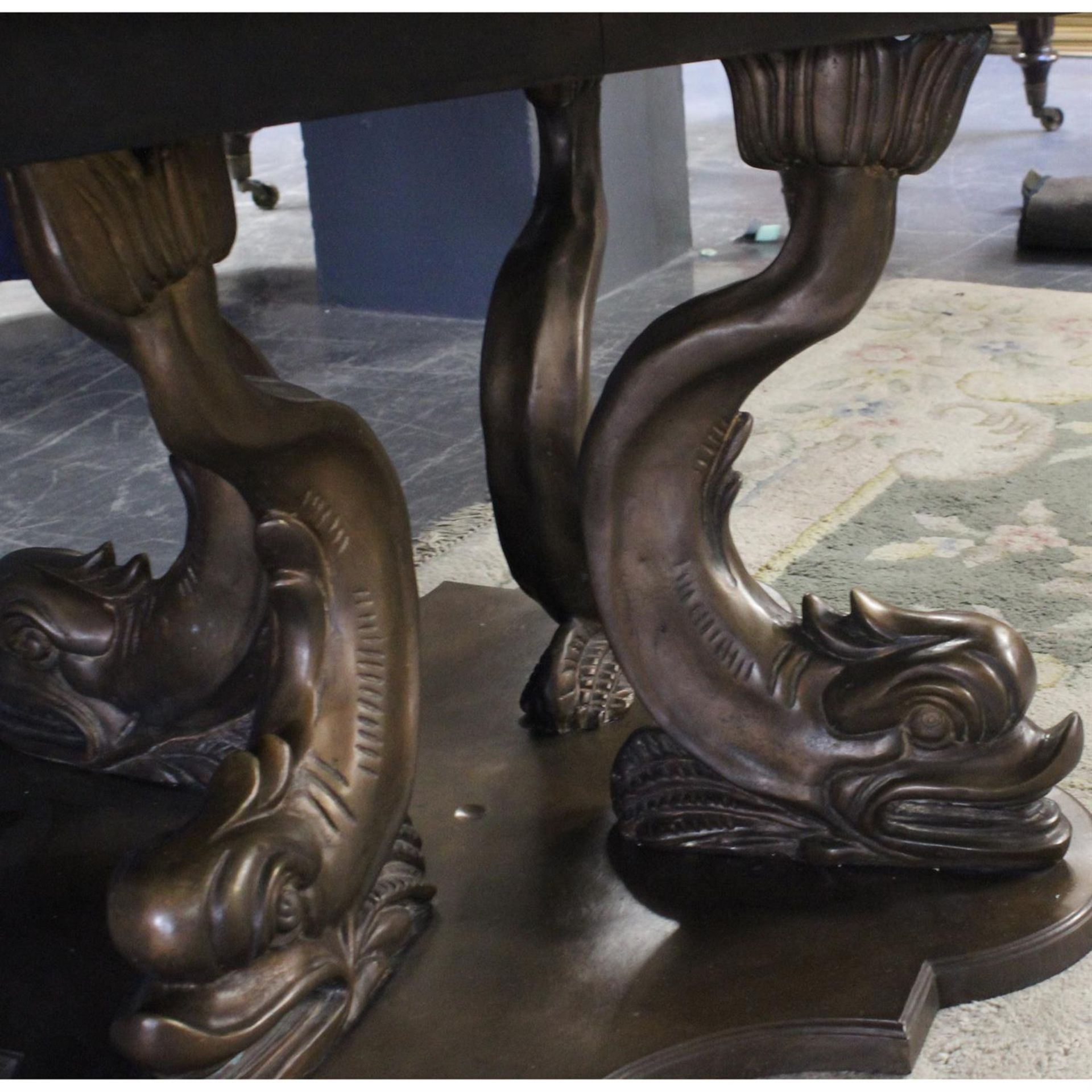 A reproduction black slate centre table, with infilled and painted pietra dura-style decoration of - Image 10 of 10