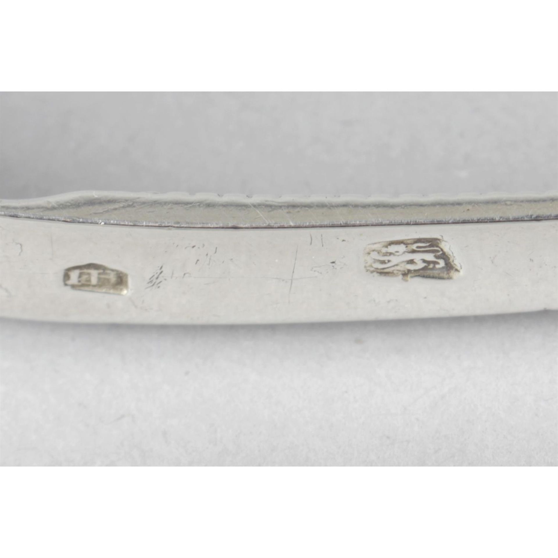 A pair of George III silver asparagus or serving tongs. - Image 3 of 3